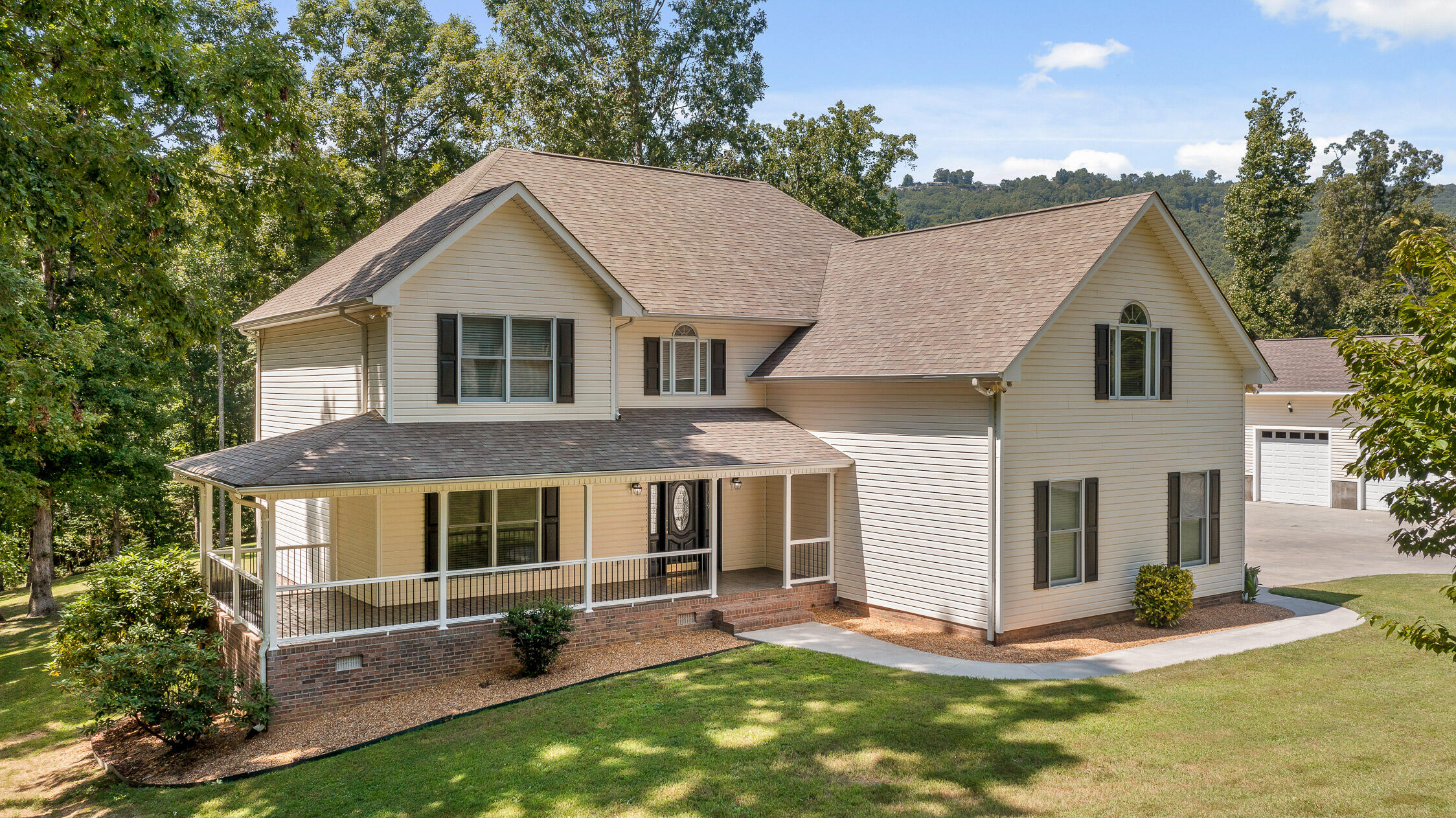 303 N Woods Lane