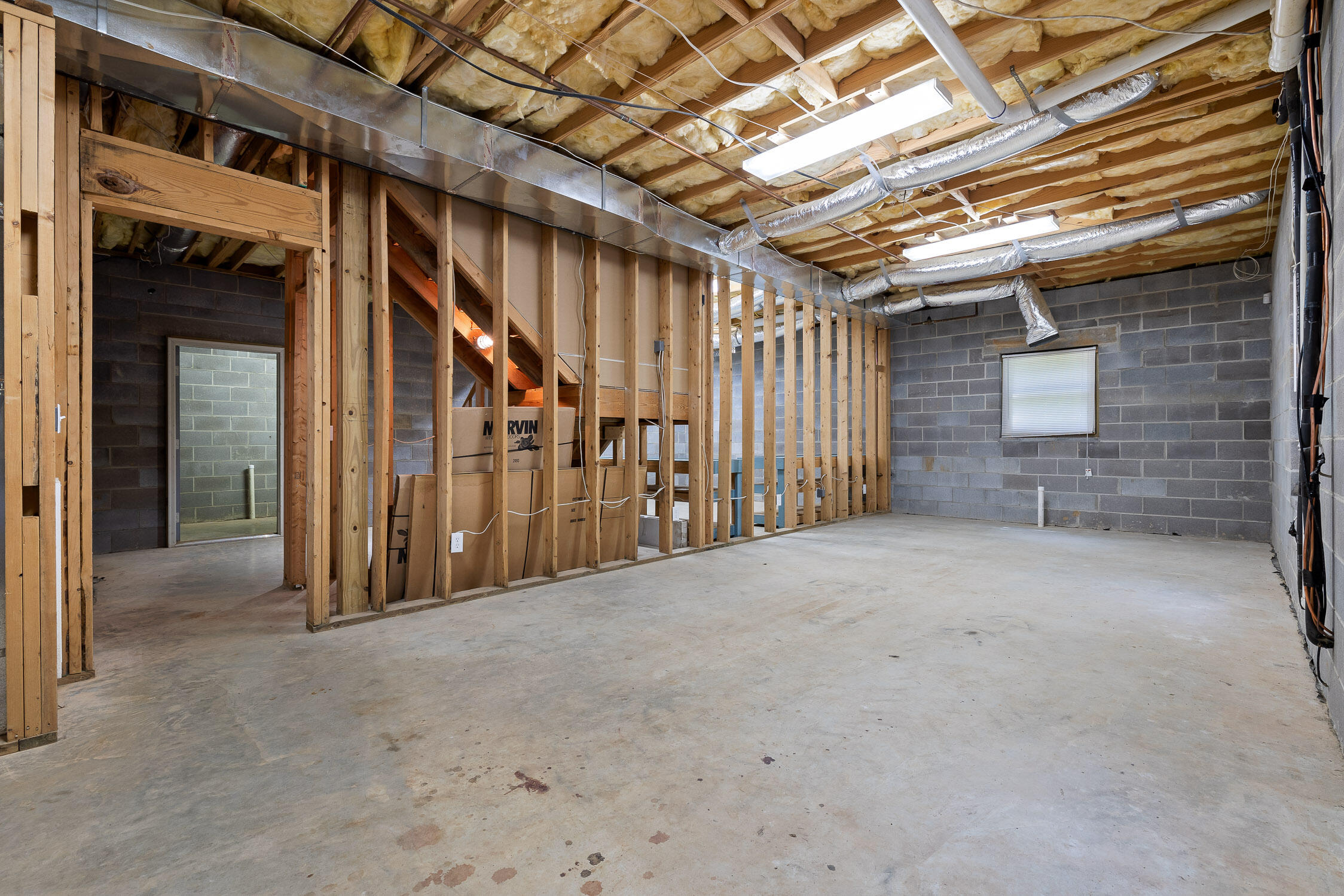 303 N Woods Lane