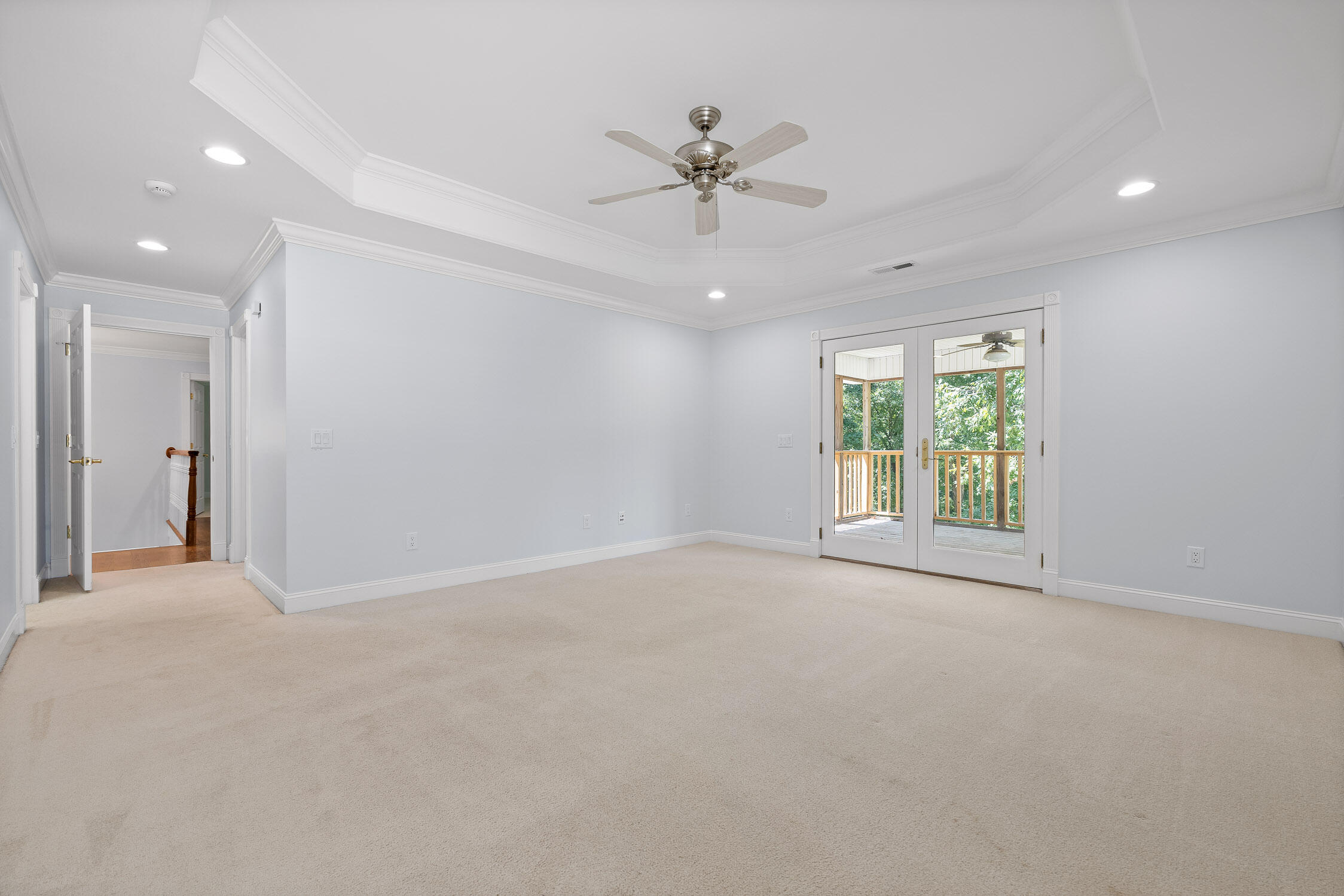 303 N Woods Lane