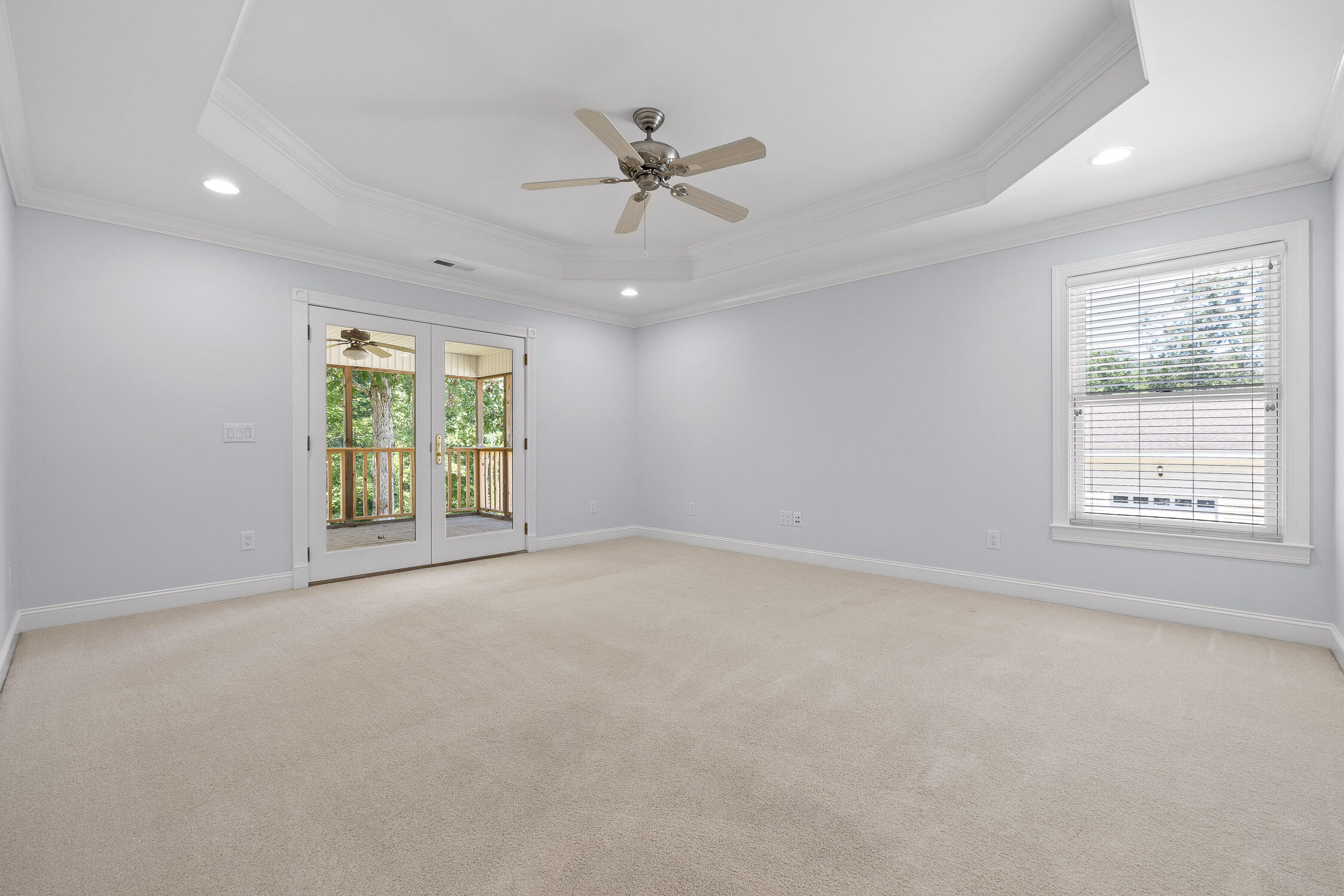 303 N Woods Lane
