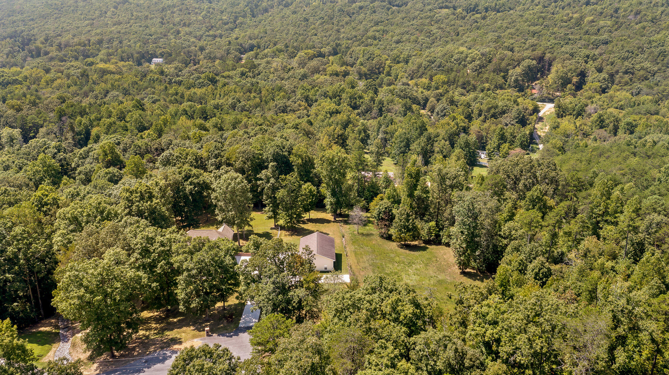 303 N Woods Lane