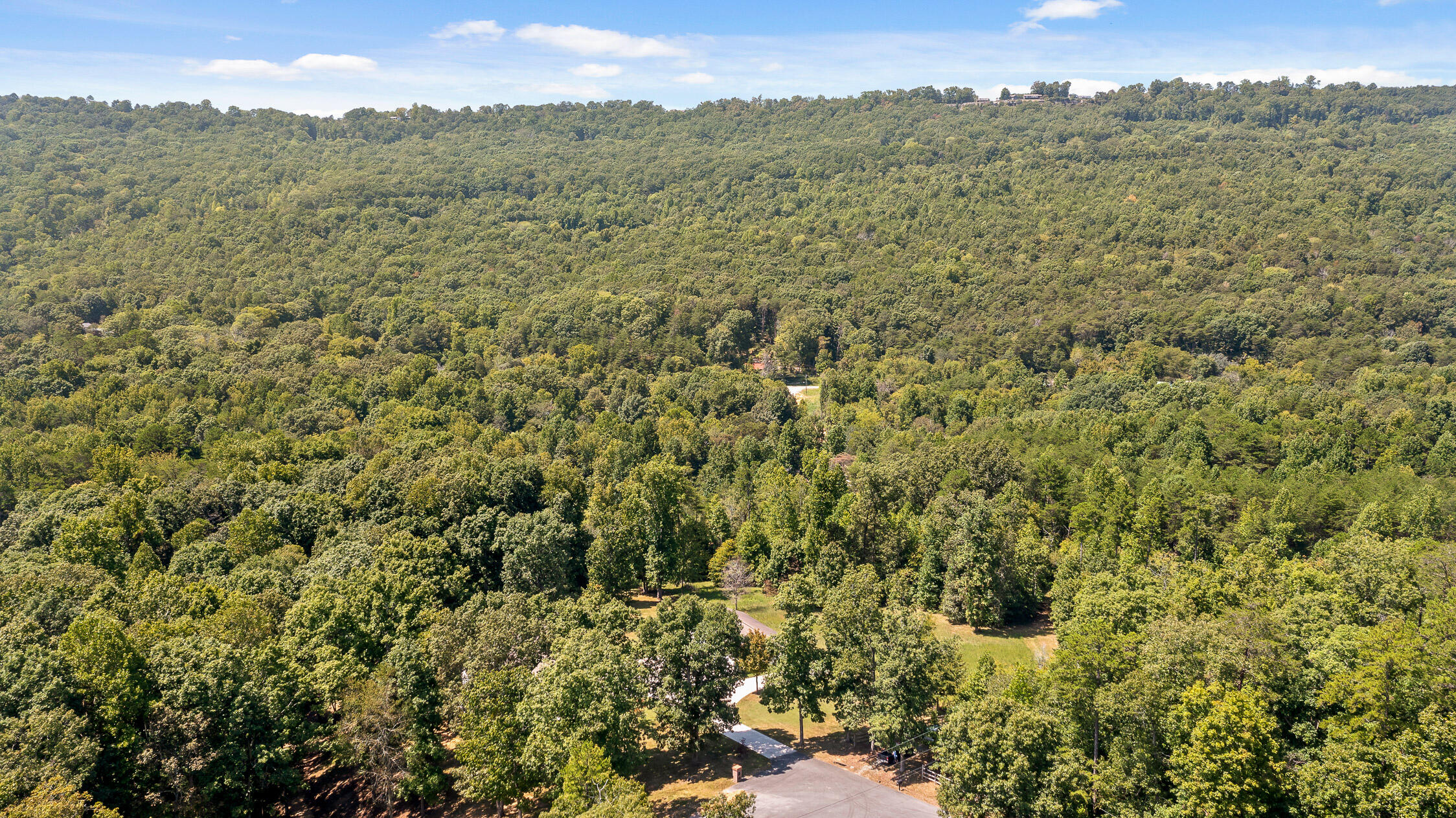 303 N Woods Lane