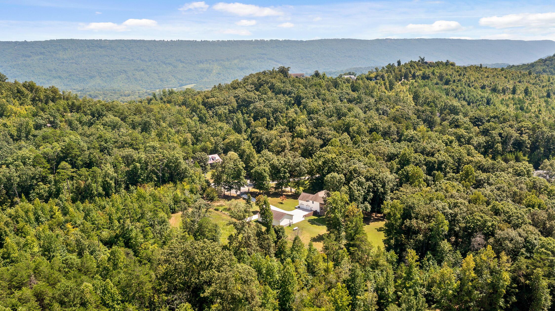 303 N Woods Lane