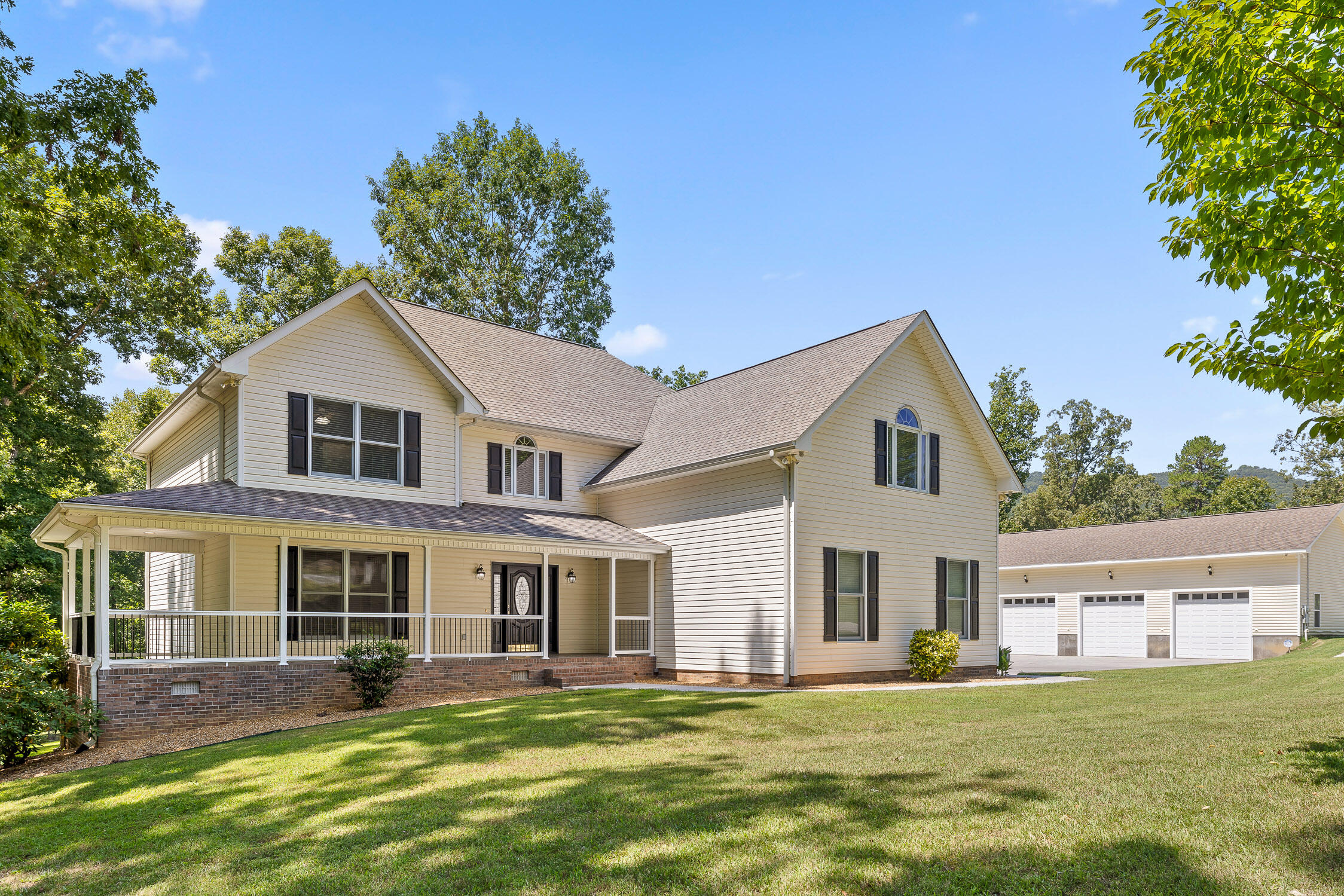303 N Woods Lane