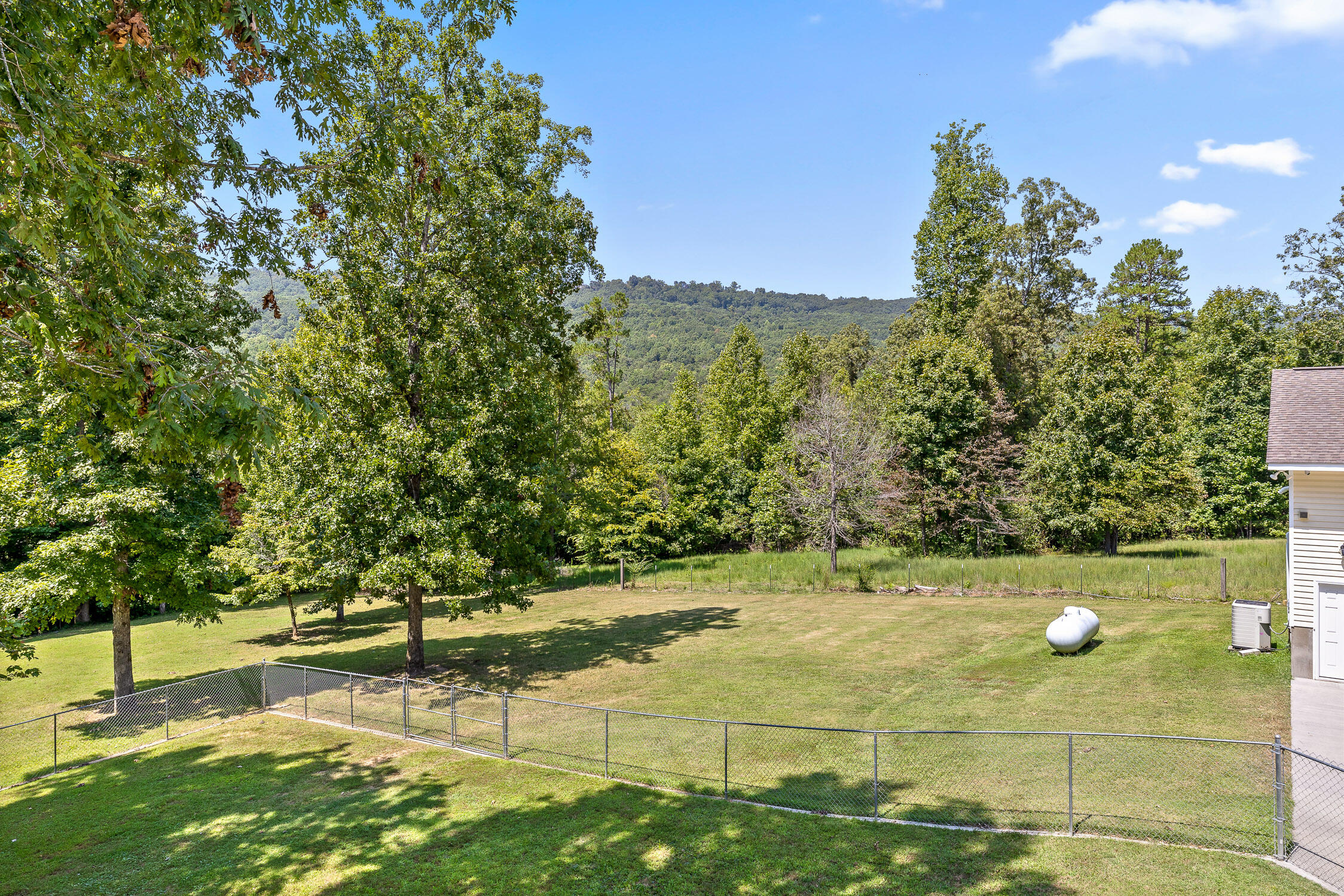 303 N Woods Lane