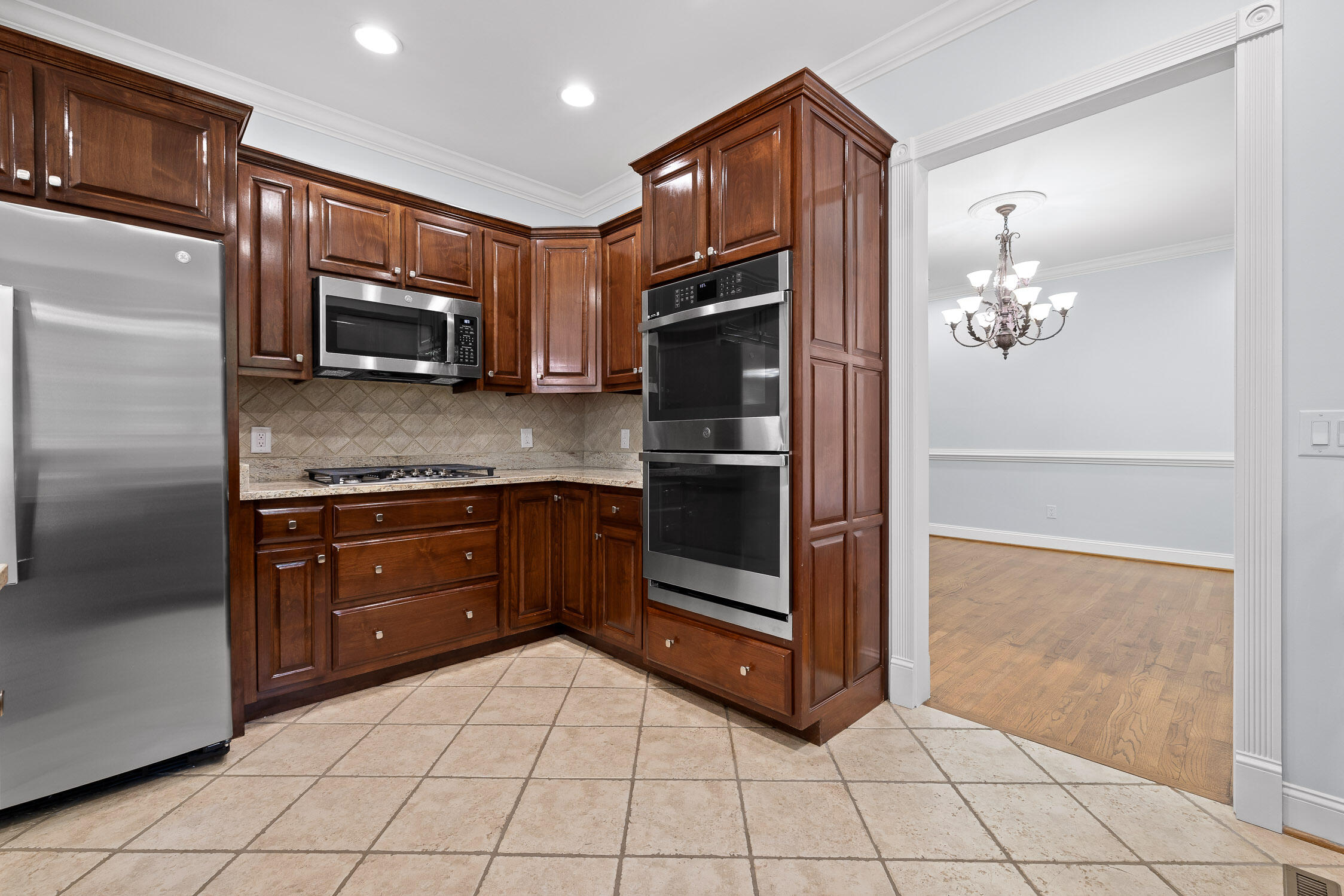 303 N Woods Lane