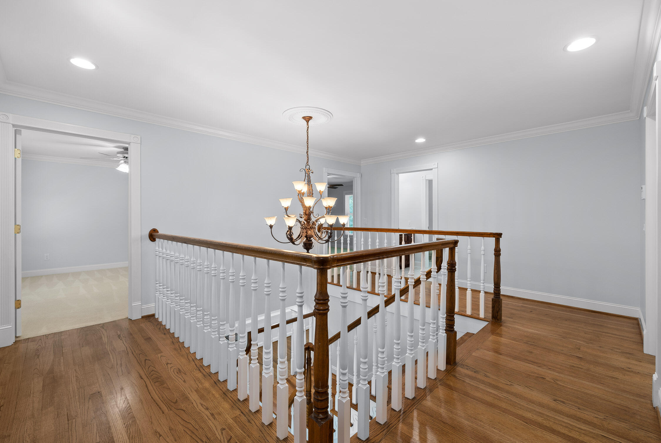 303 N Woods Lane