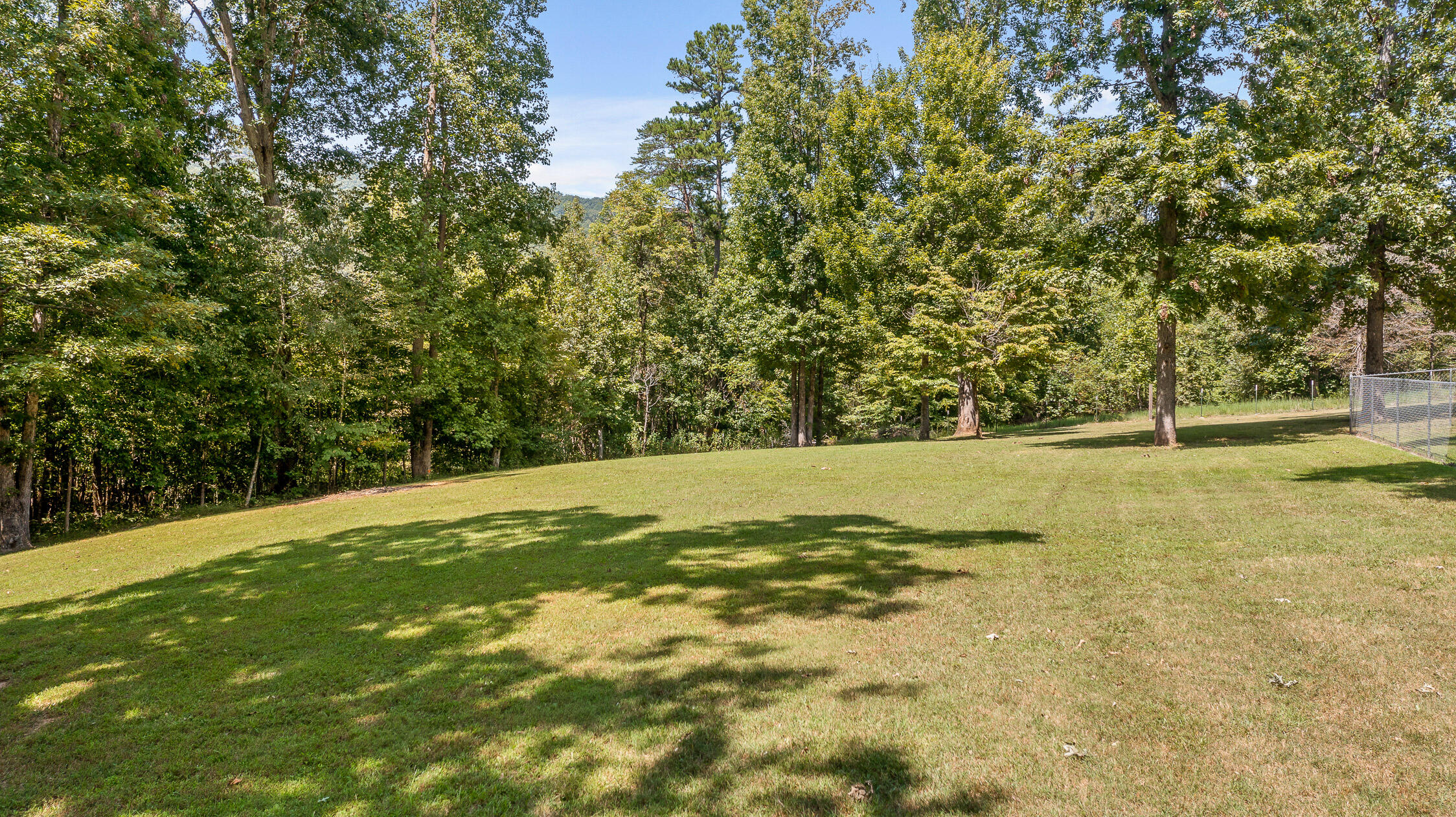 303 N Woods Lane