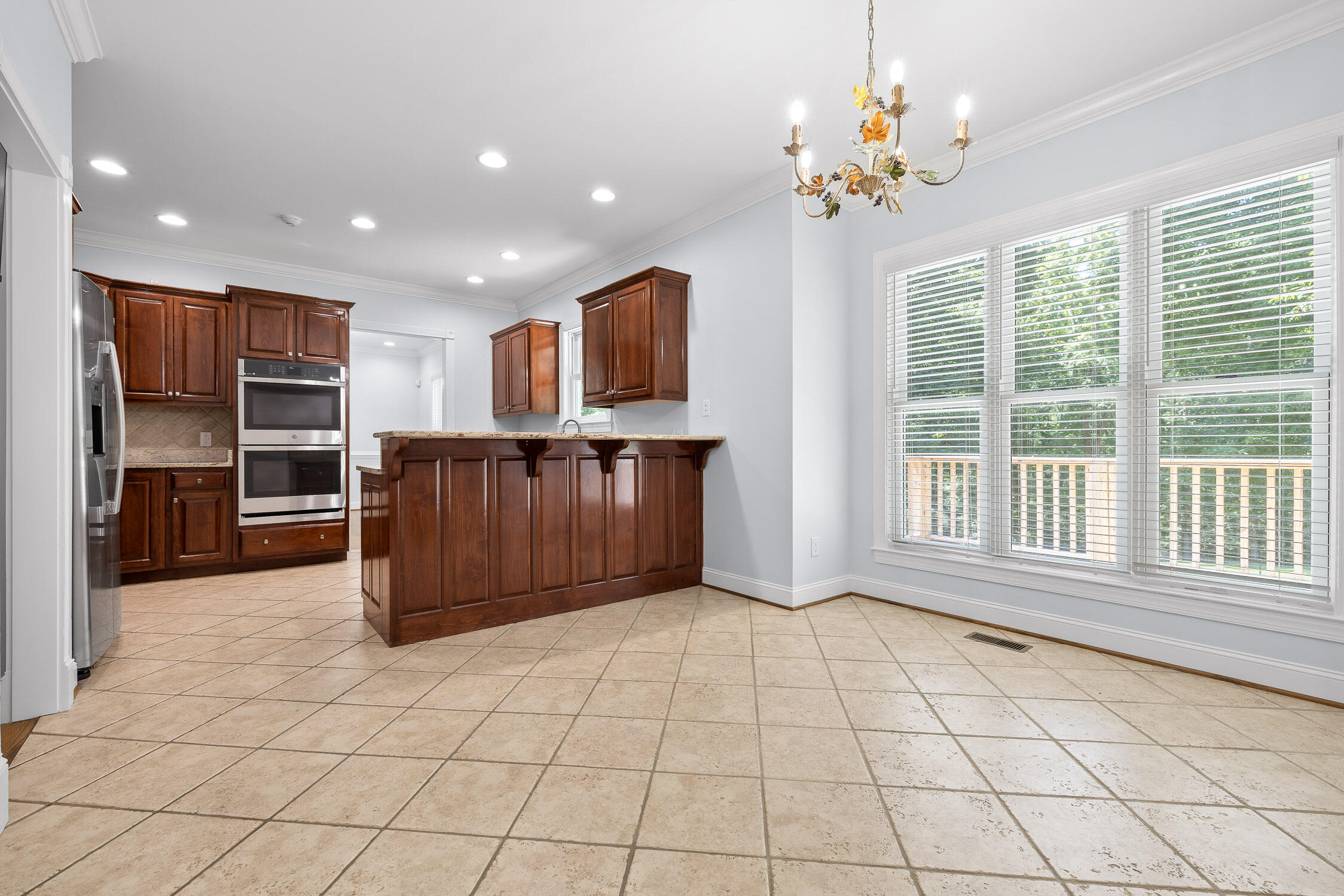 303 N Woods Lane