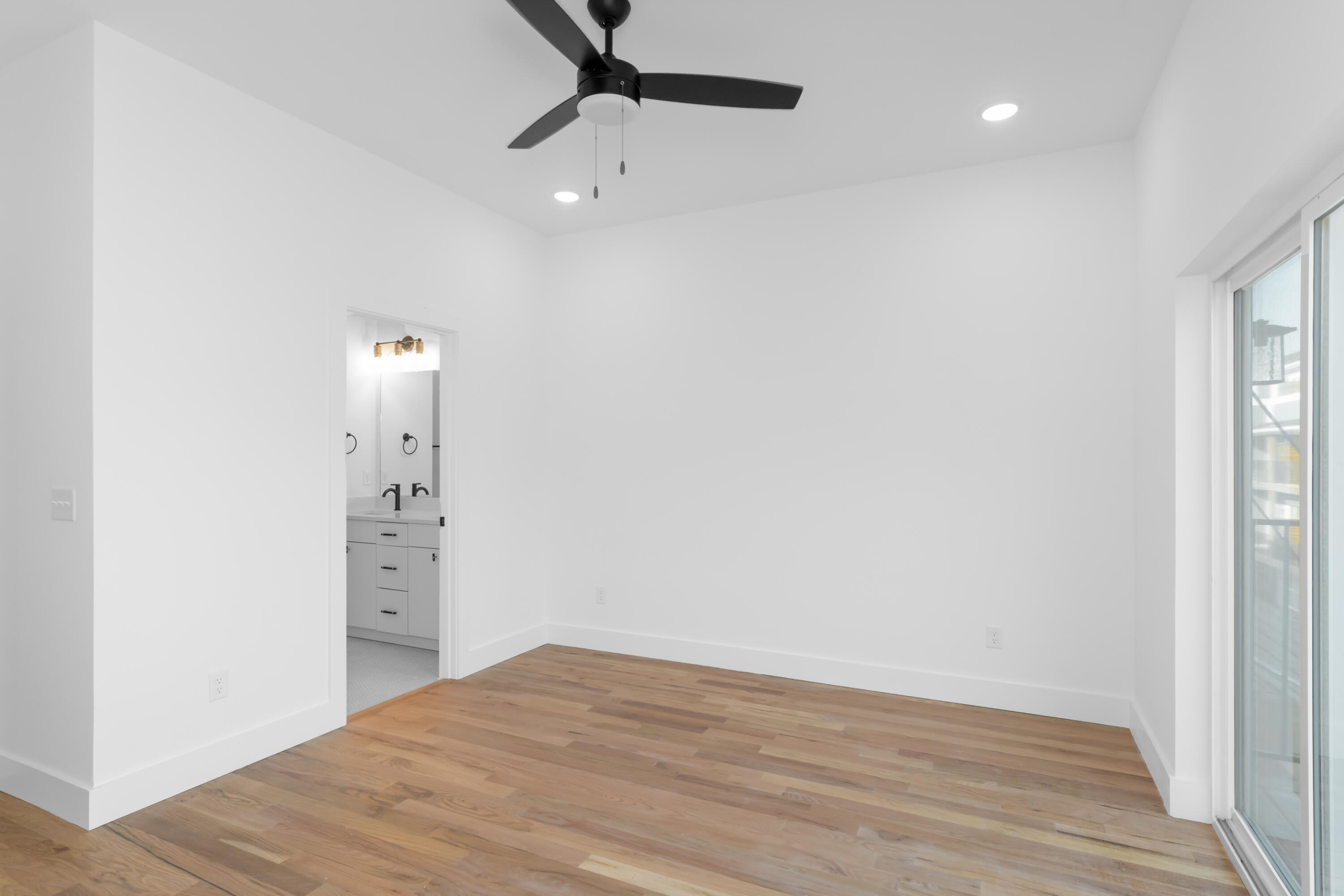 955 Montague Place
