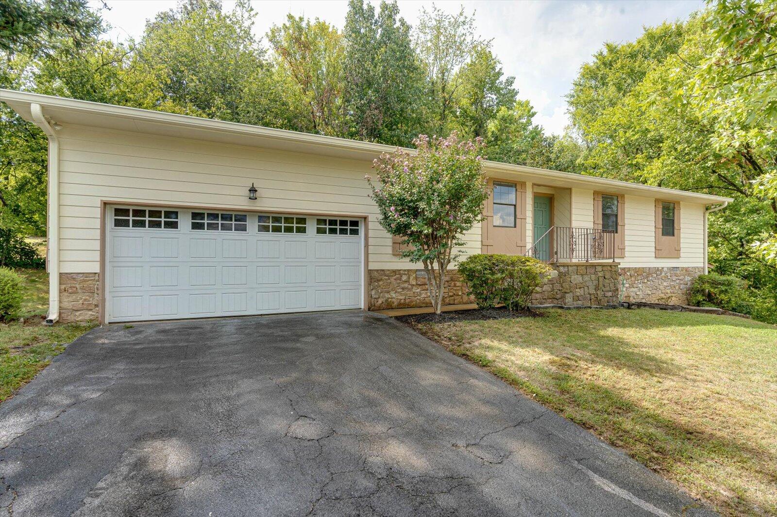 603 Paragon Drive