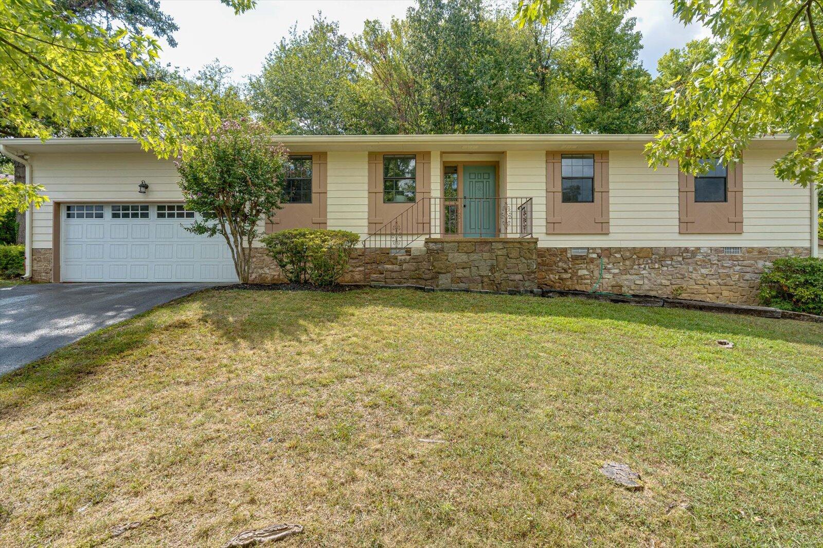 603 Paragon Drive