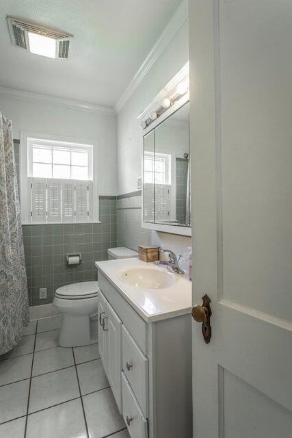 126 Amhurst Avenue