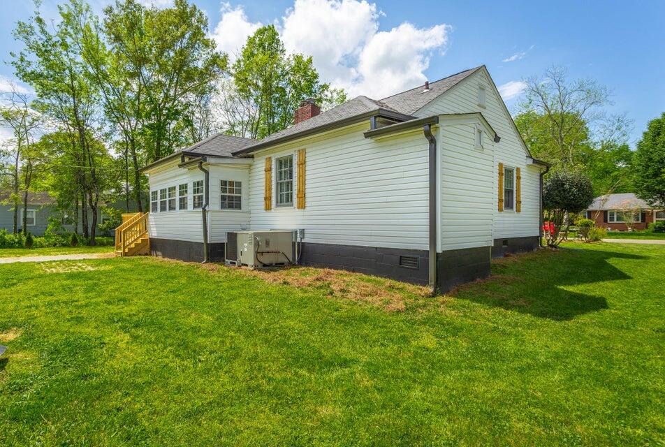 126 Amhurst Avenue