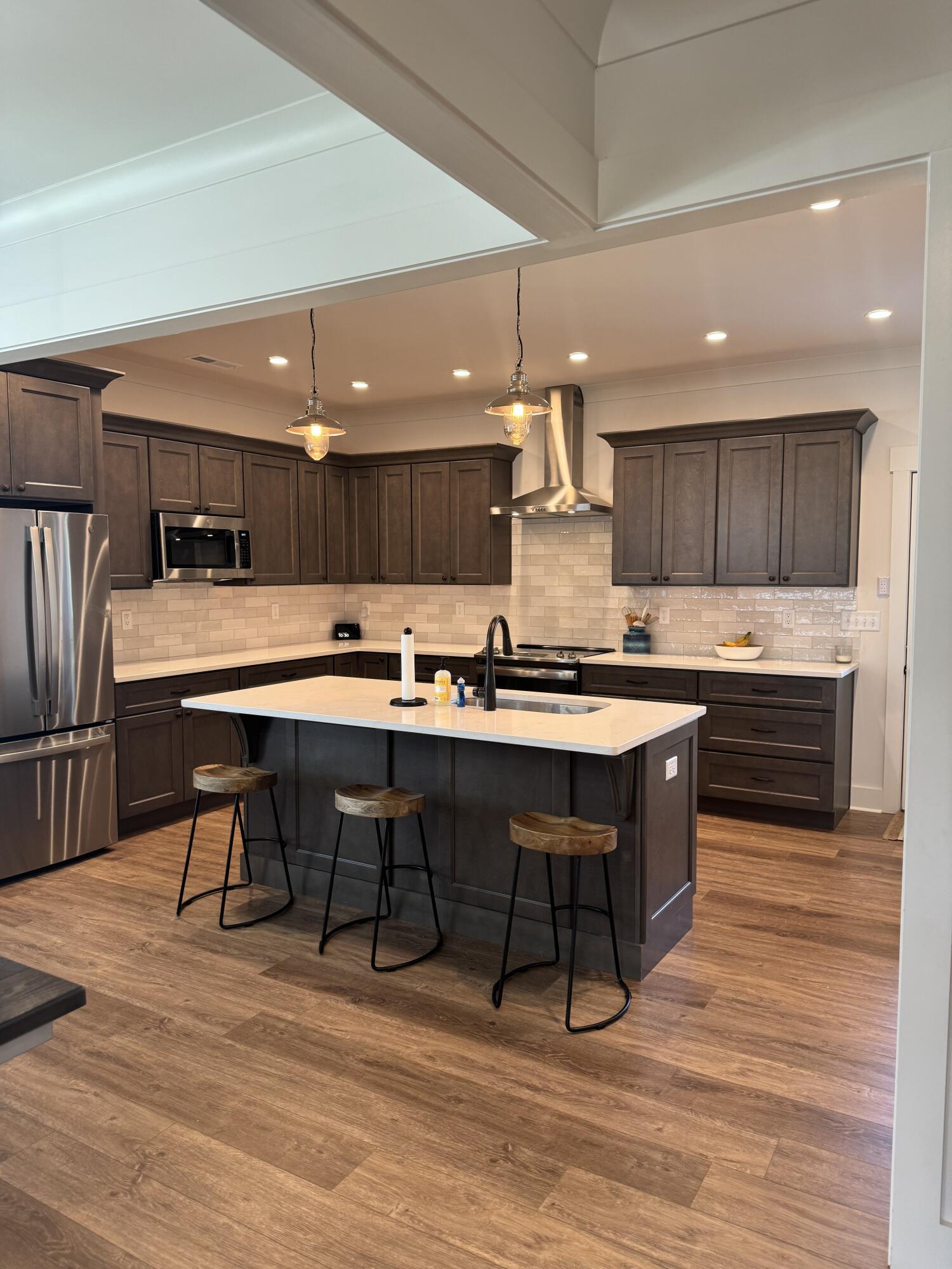 12 Bridlewood Drive, 27