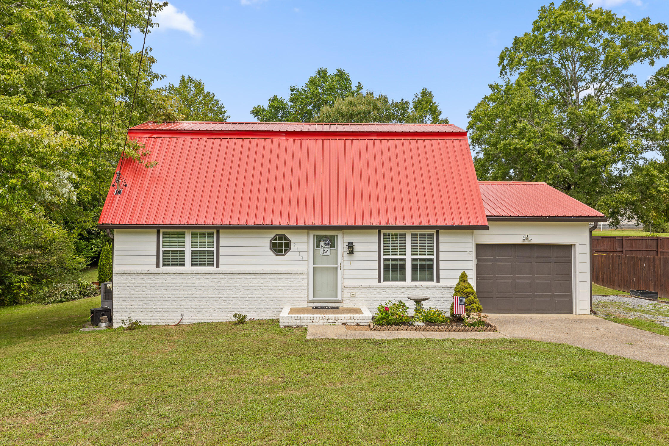 2113 Dallas Lake Road
