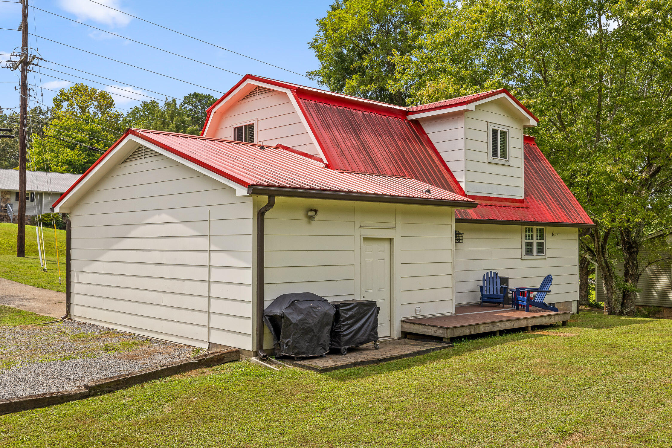 2113 Dallas Lake Road