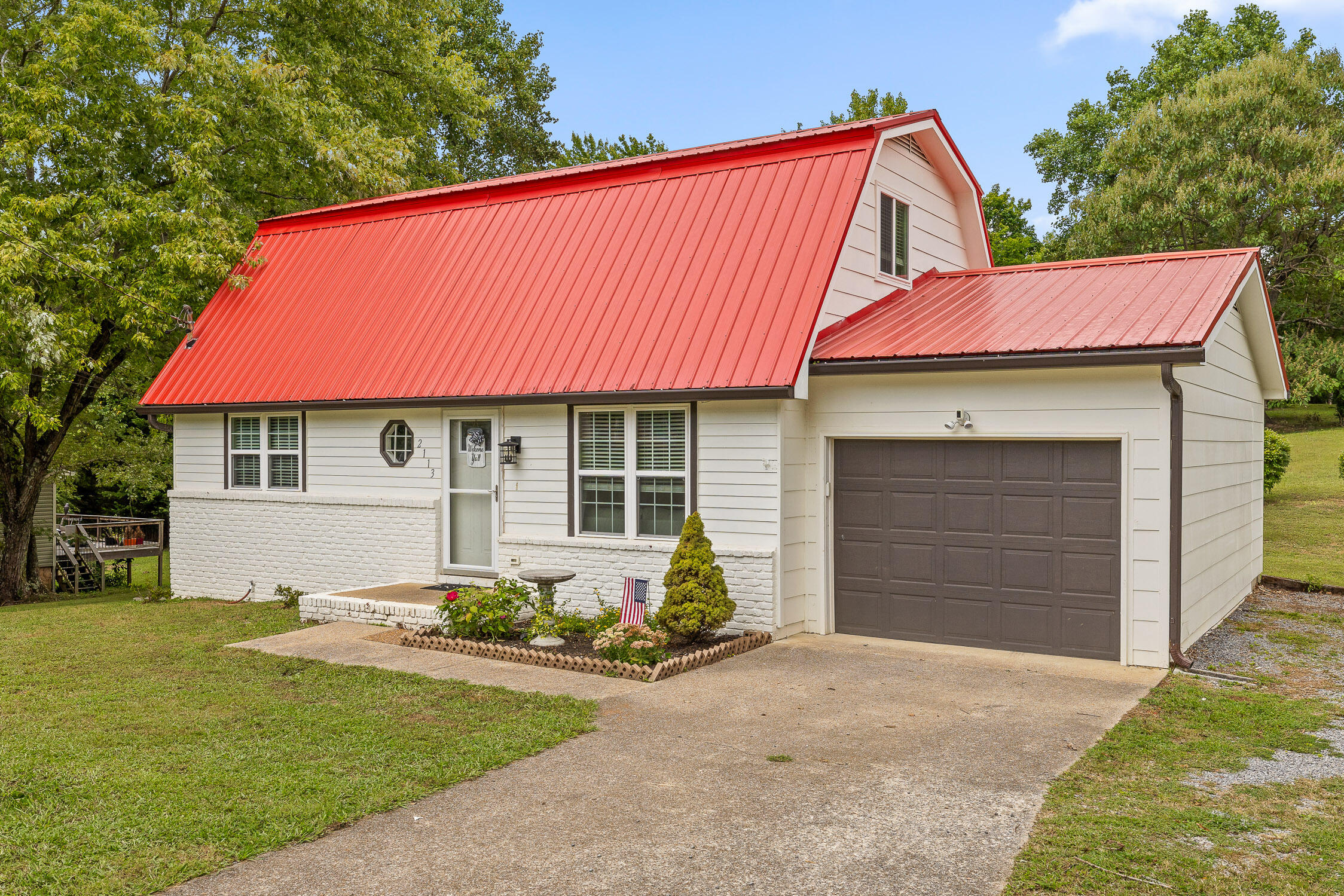 2113 Dallas Lake Road