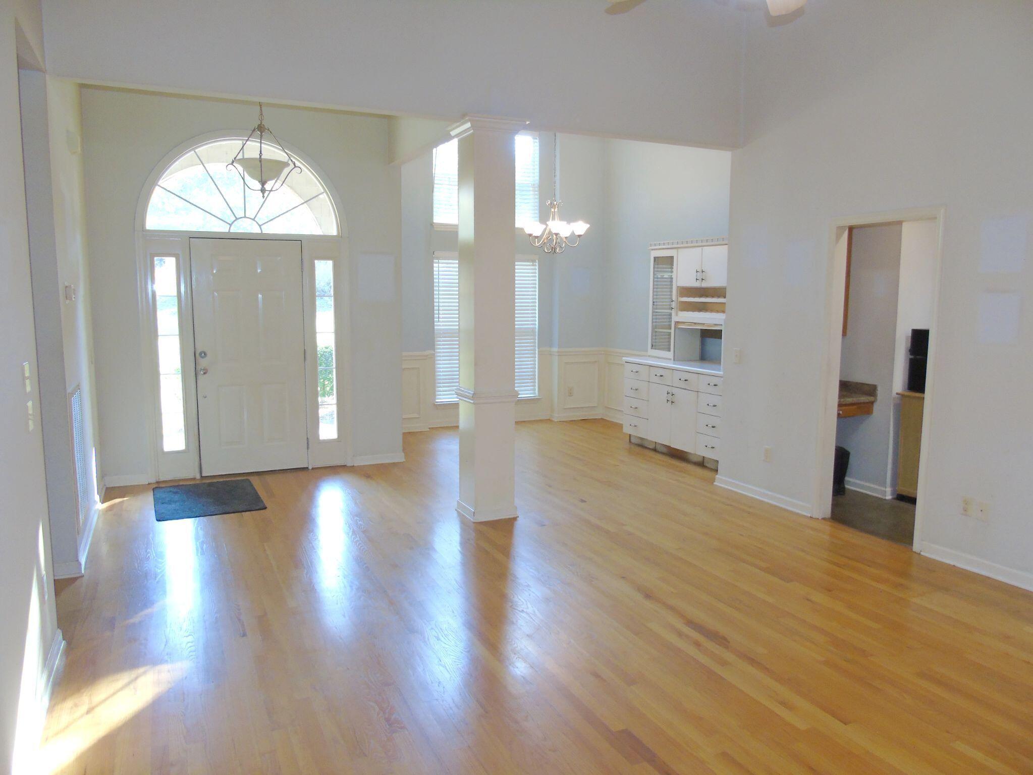 1371 Roach Hollow Road