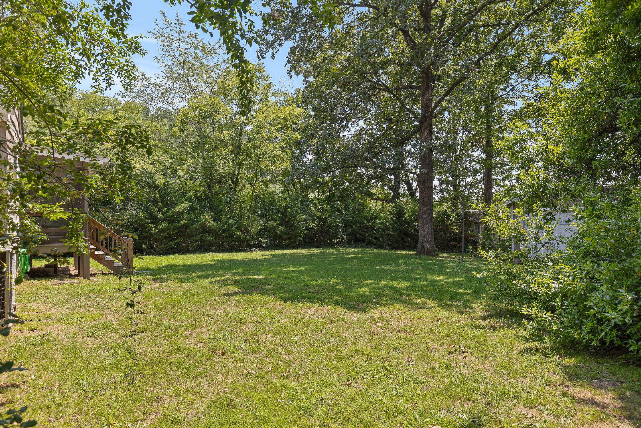 834 Munro Road