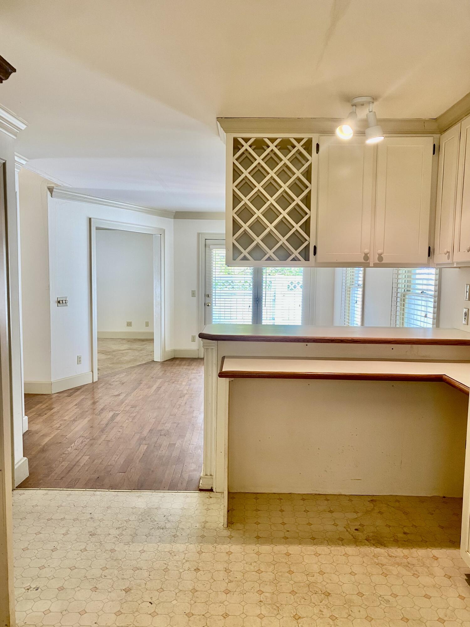 2000 Avalon Avenue, 28b