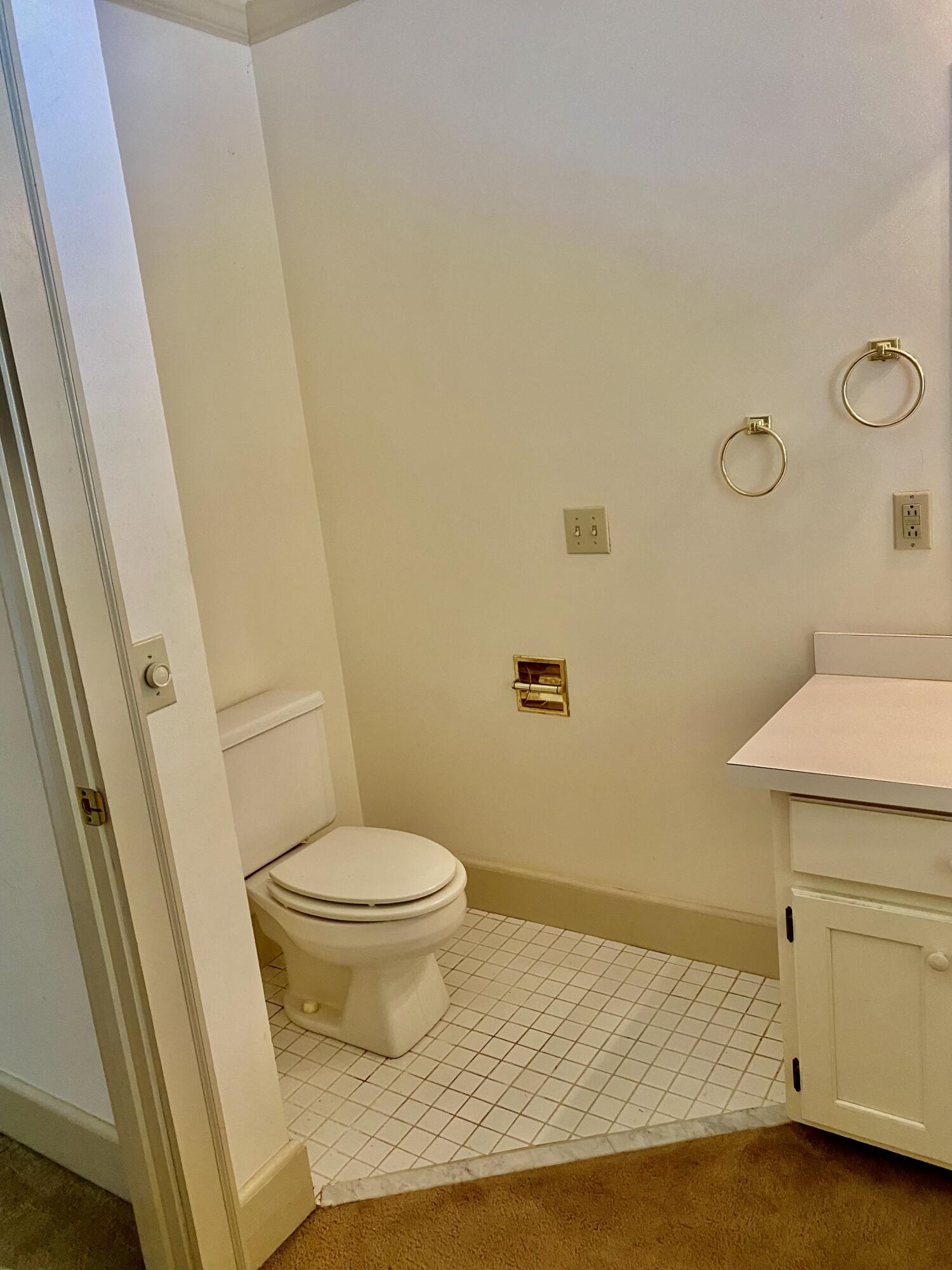 2000 Avalon Avenue, 28b