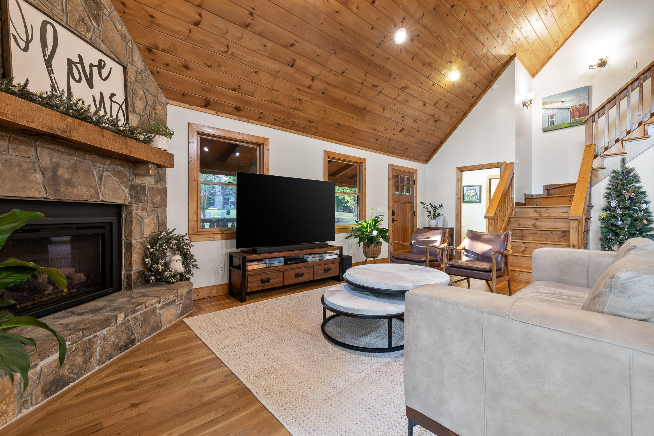 15 Two Lake Trail