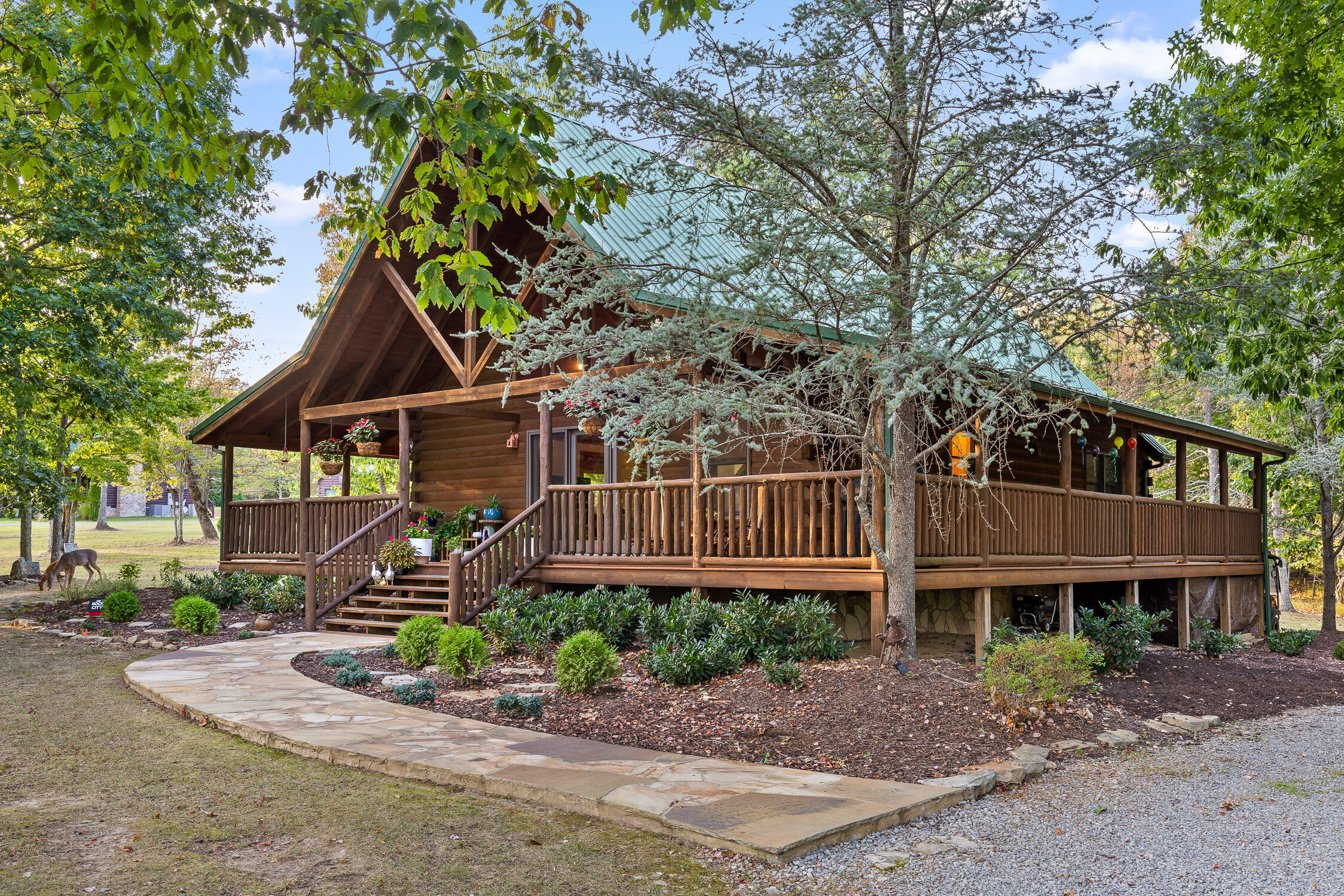 15 Two Lake Trail