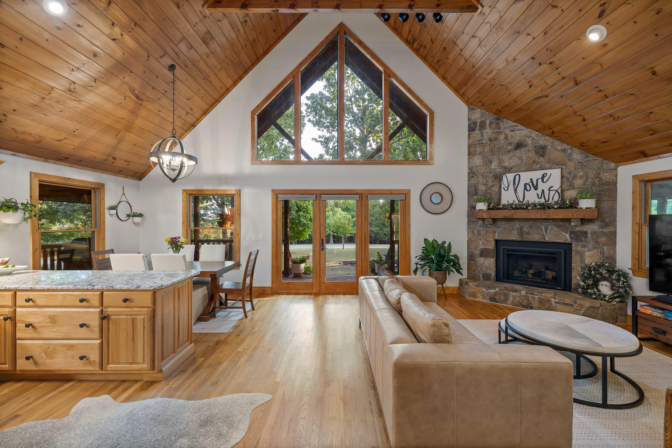 15 Two Lake Trail