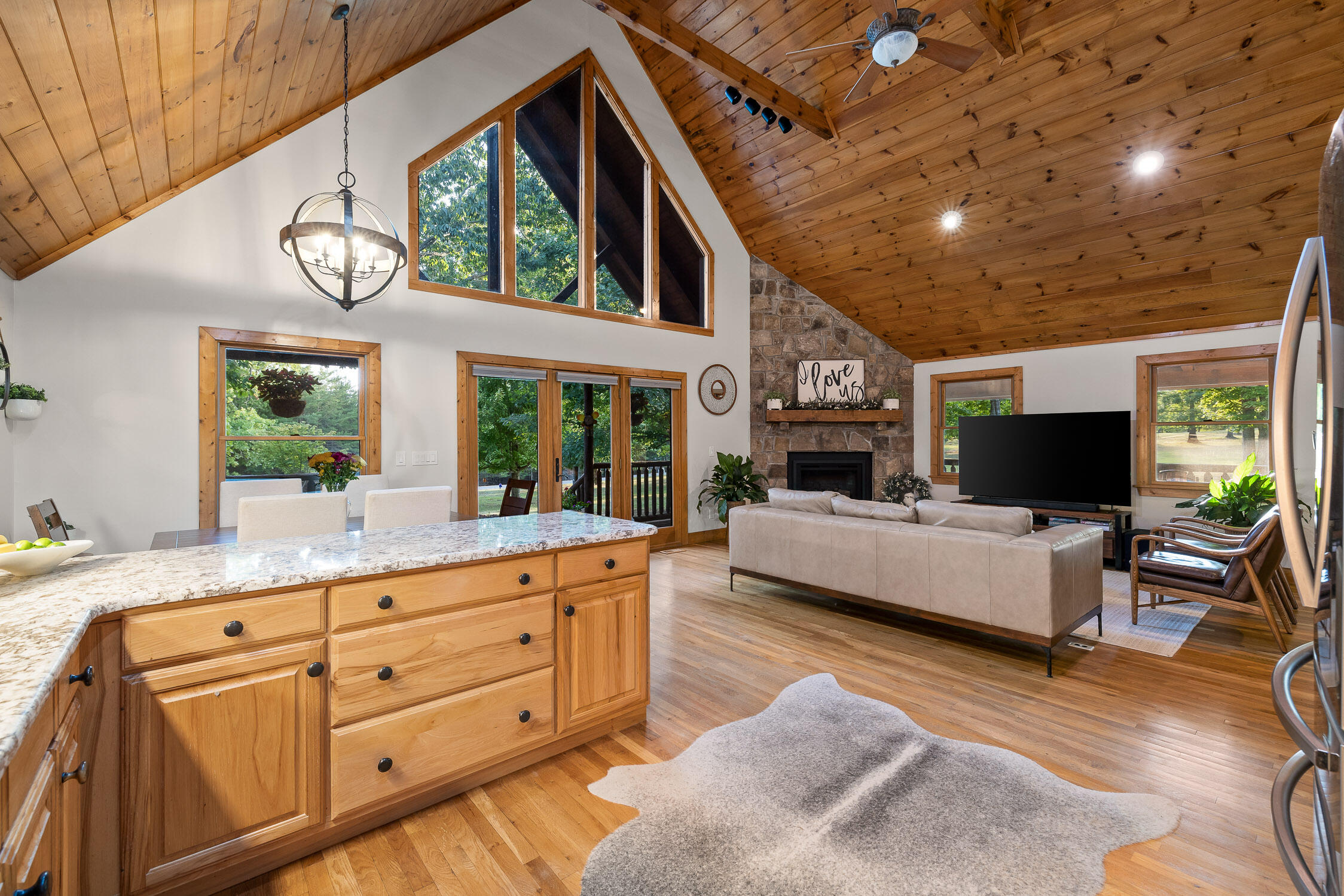 15 Two Lake Trail