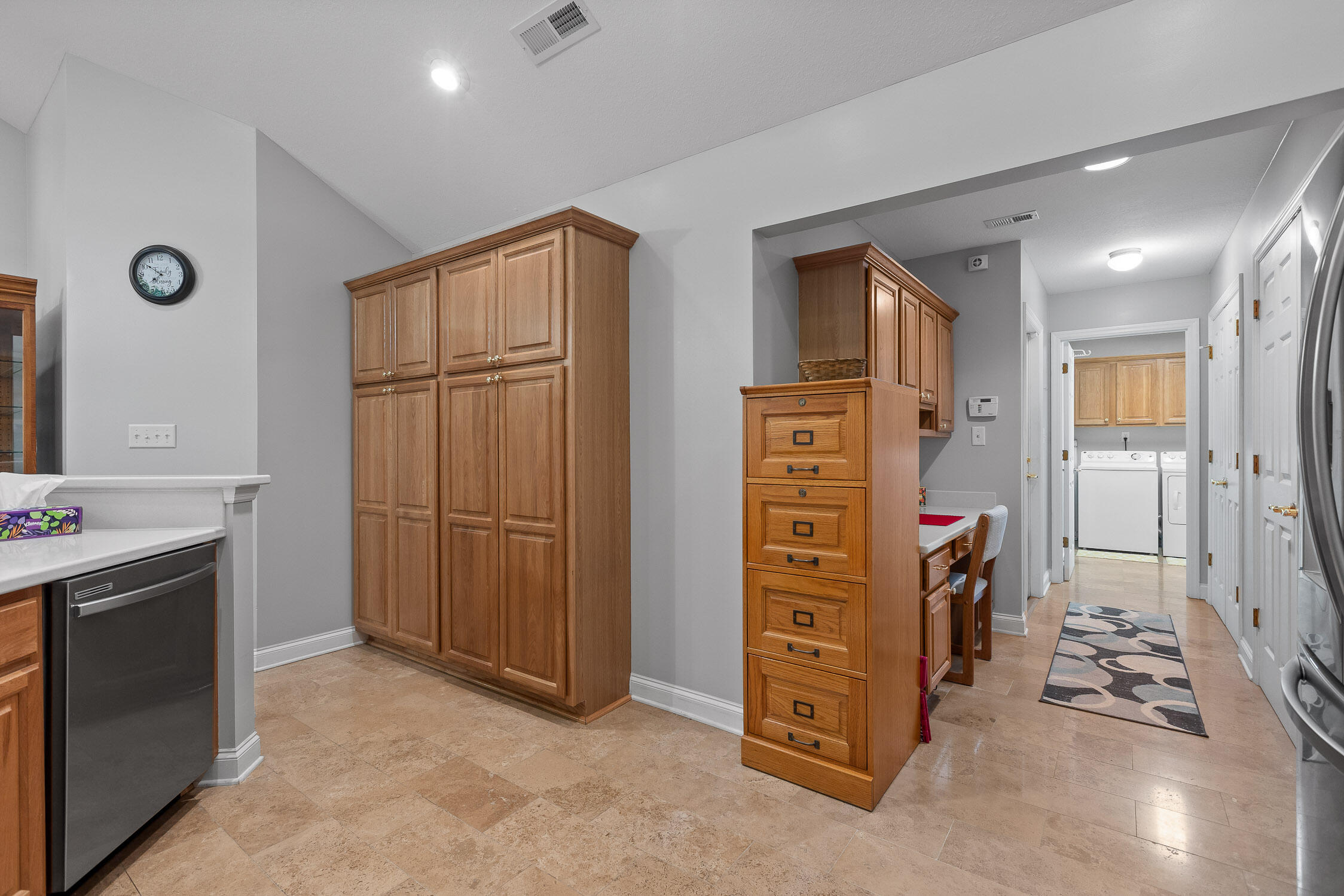 2537 Baskette Way
