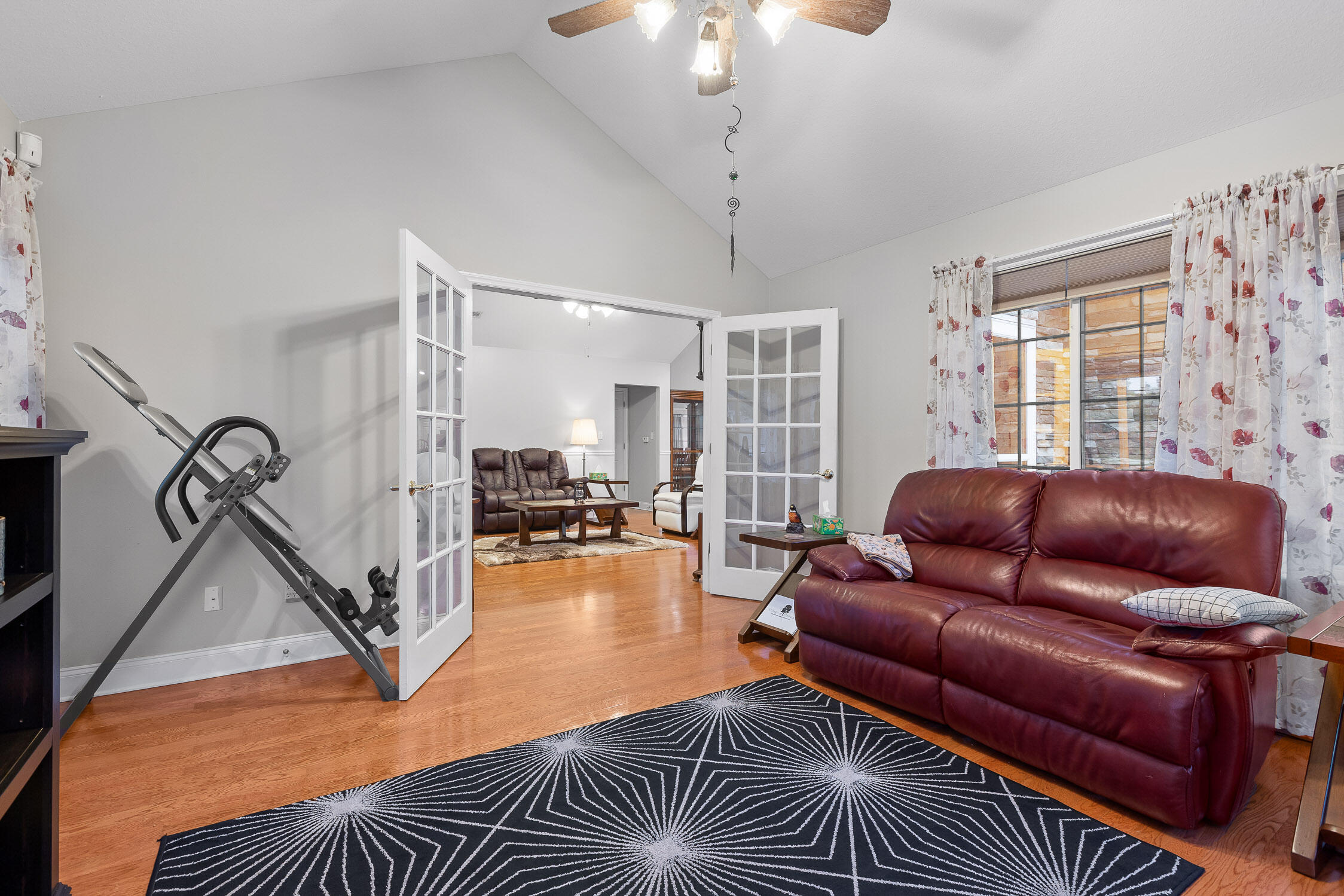 2537 Baskette Way