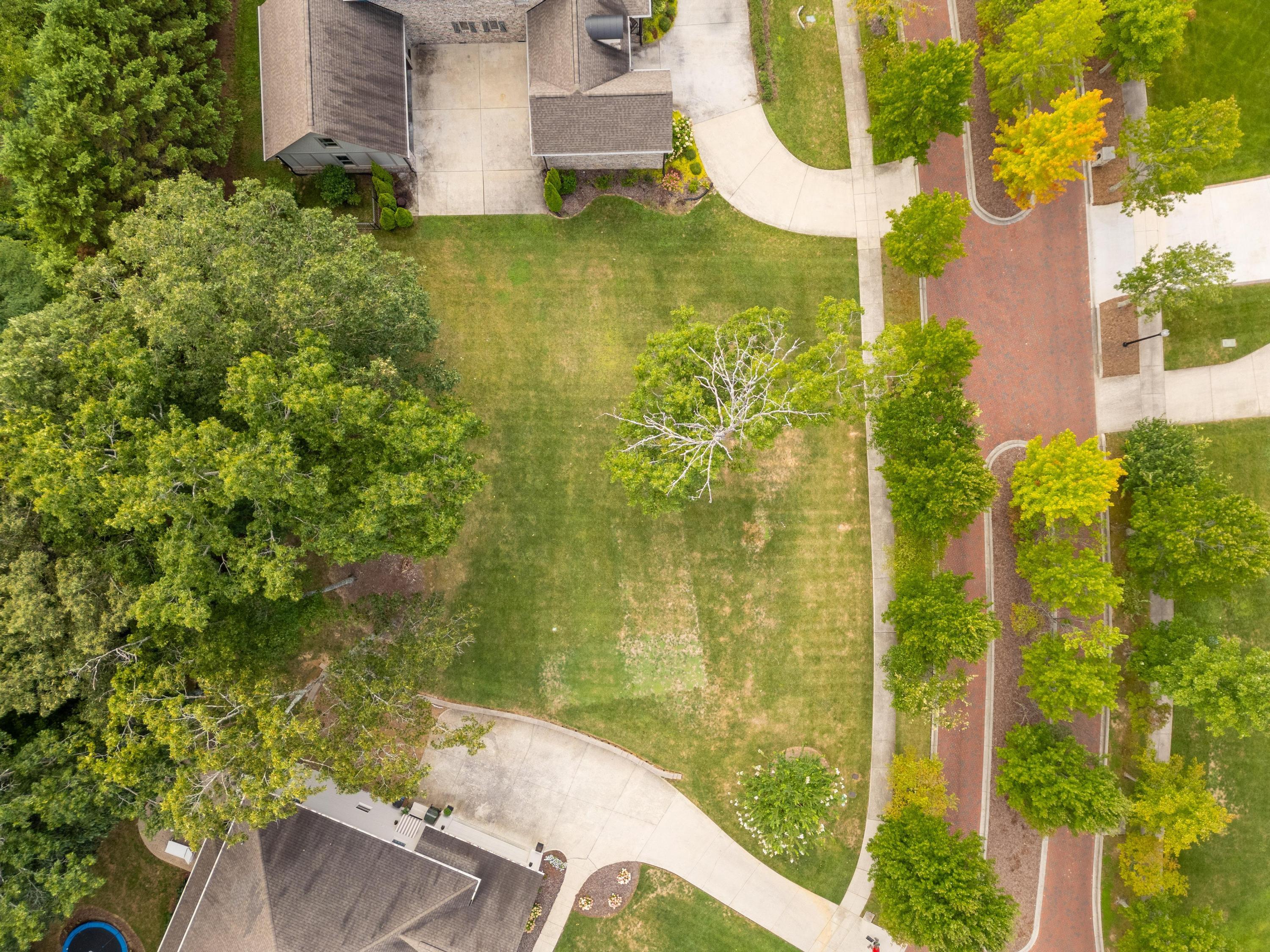 2324 Dogwood Grove Circle