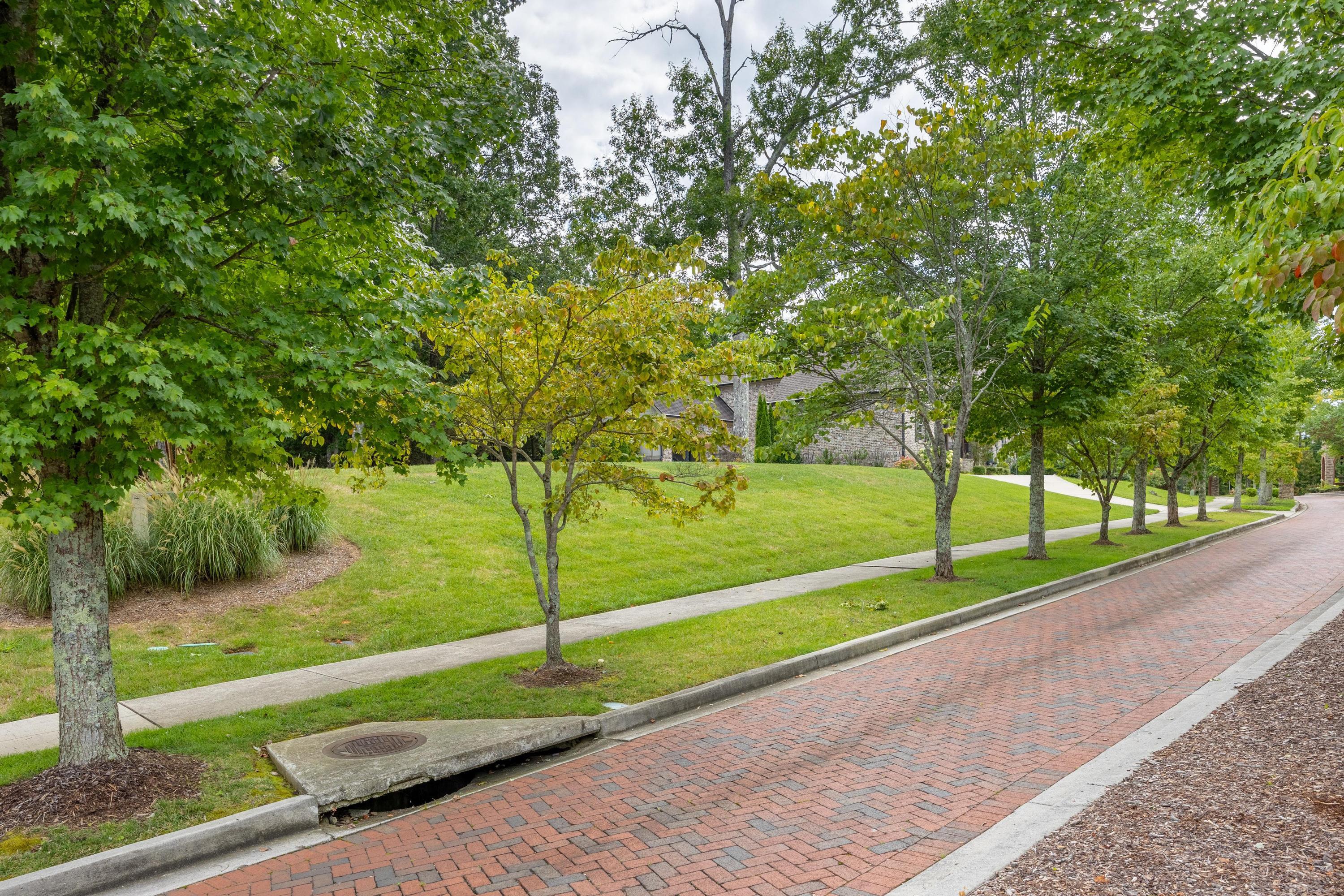 2324 Dogwood Grove Circle