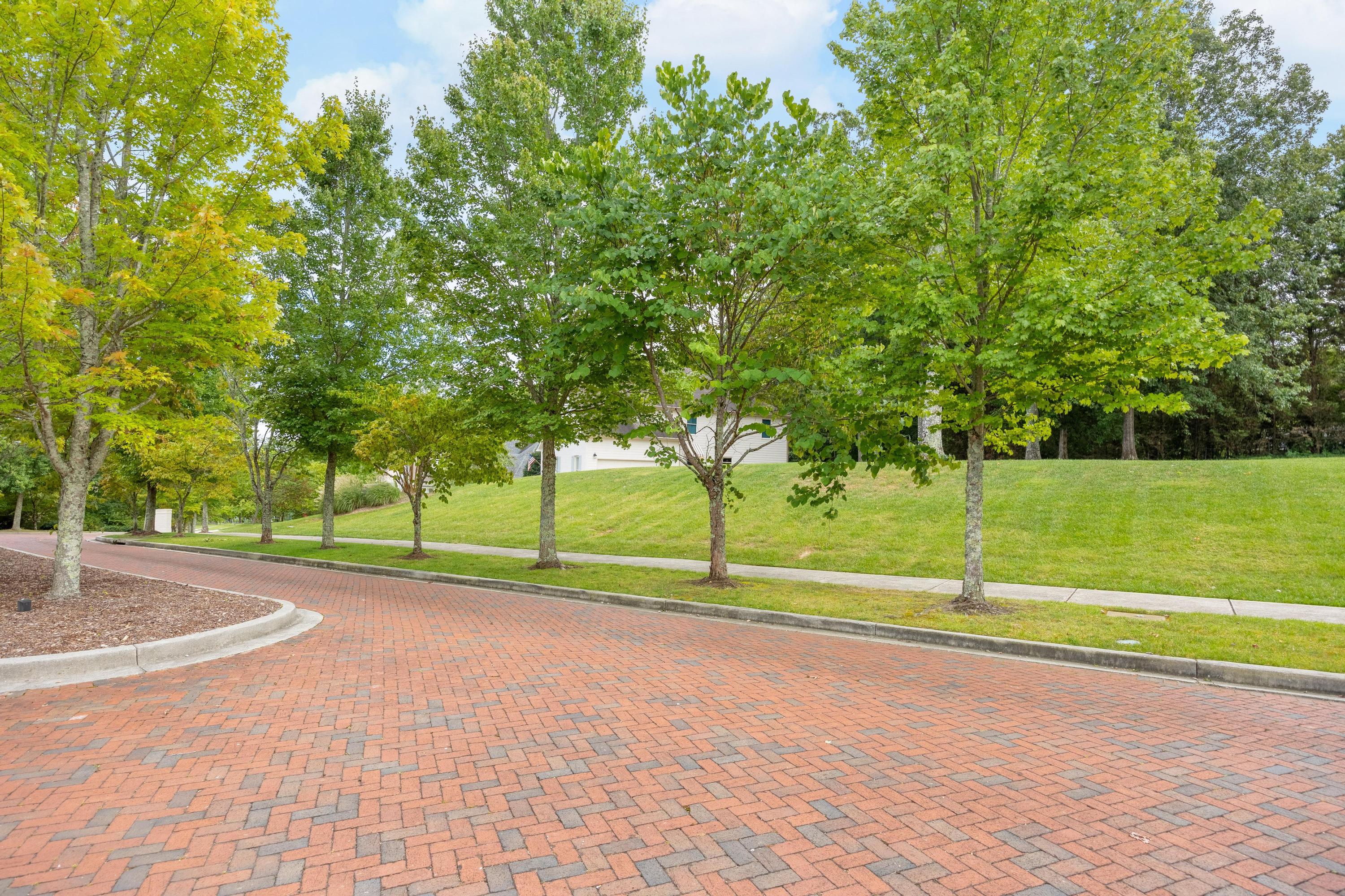 2324 Dogwood Grove Circle