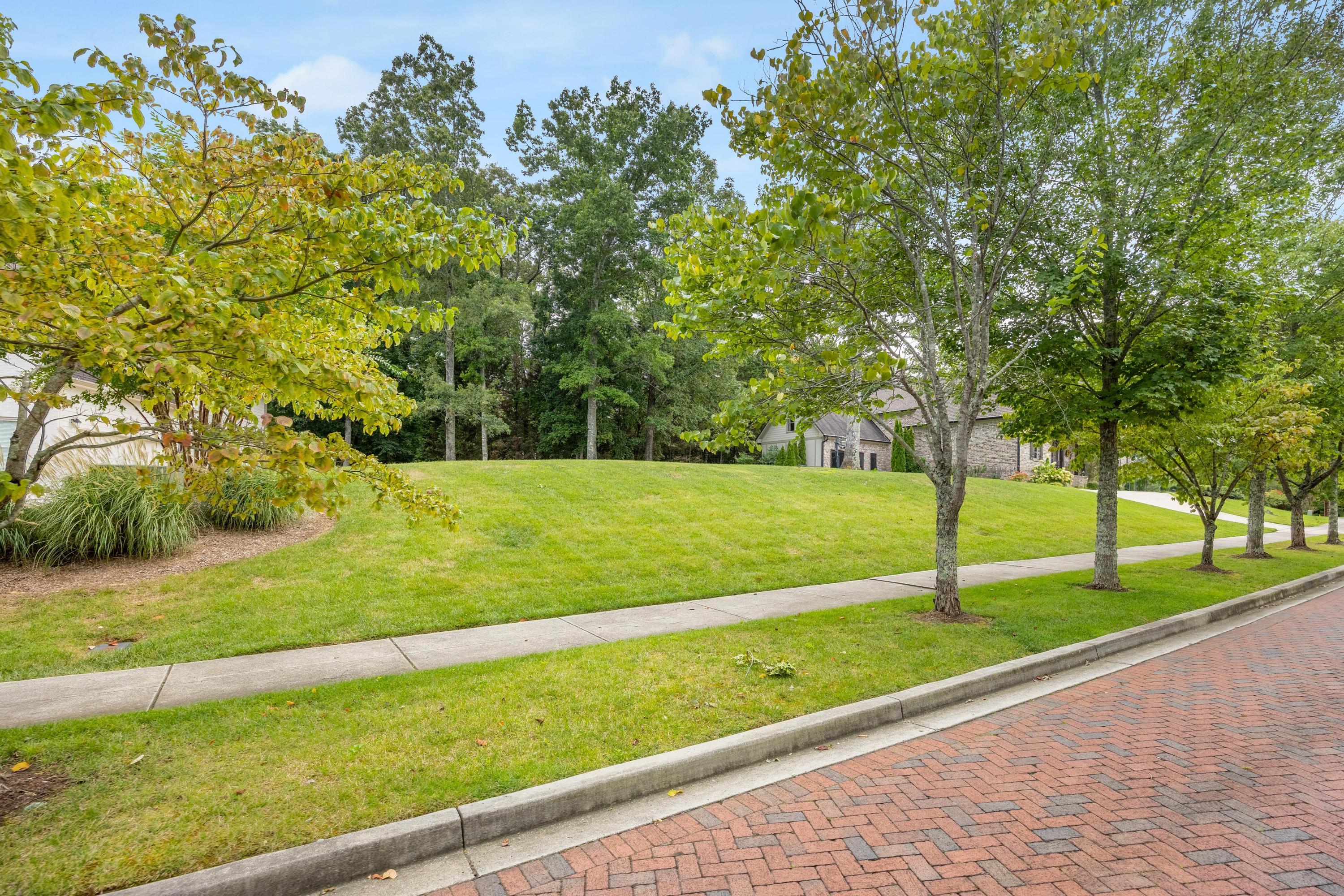 2324 Dogwood Grove Circle