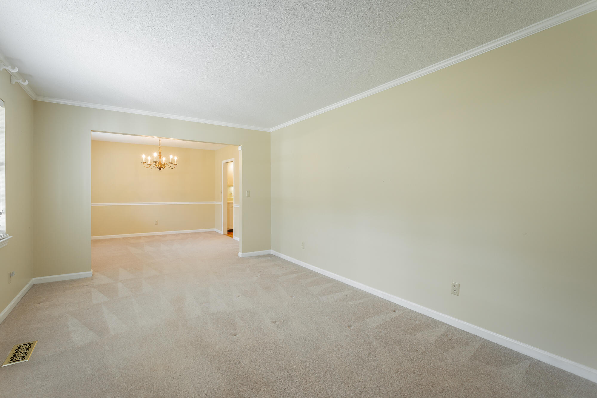 1411 Highcrest Drive