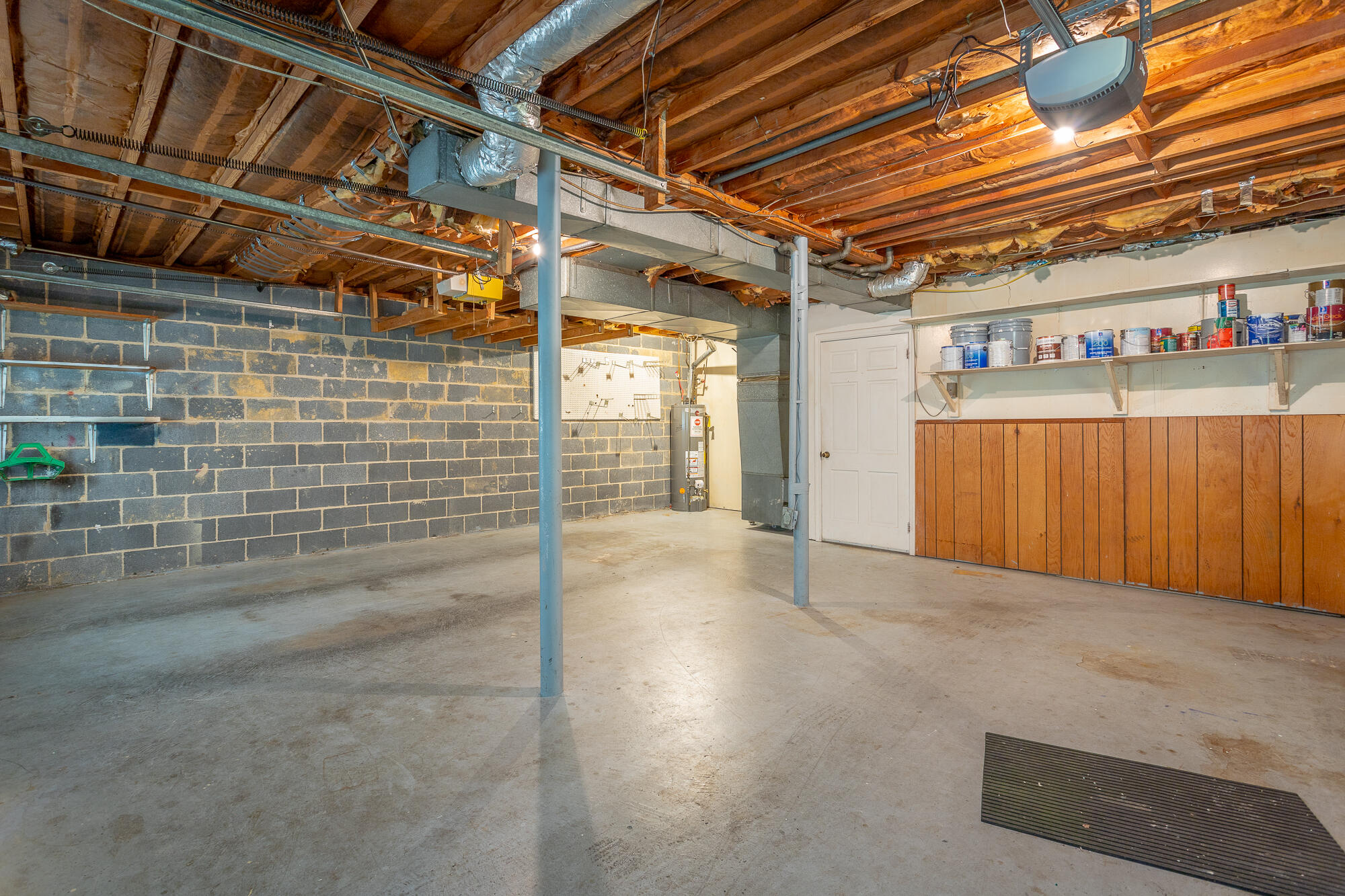 1411 Highcrest Drive