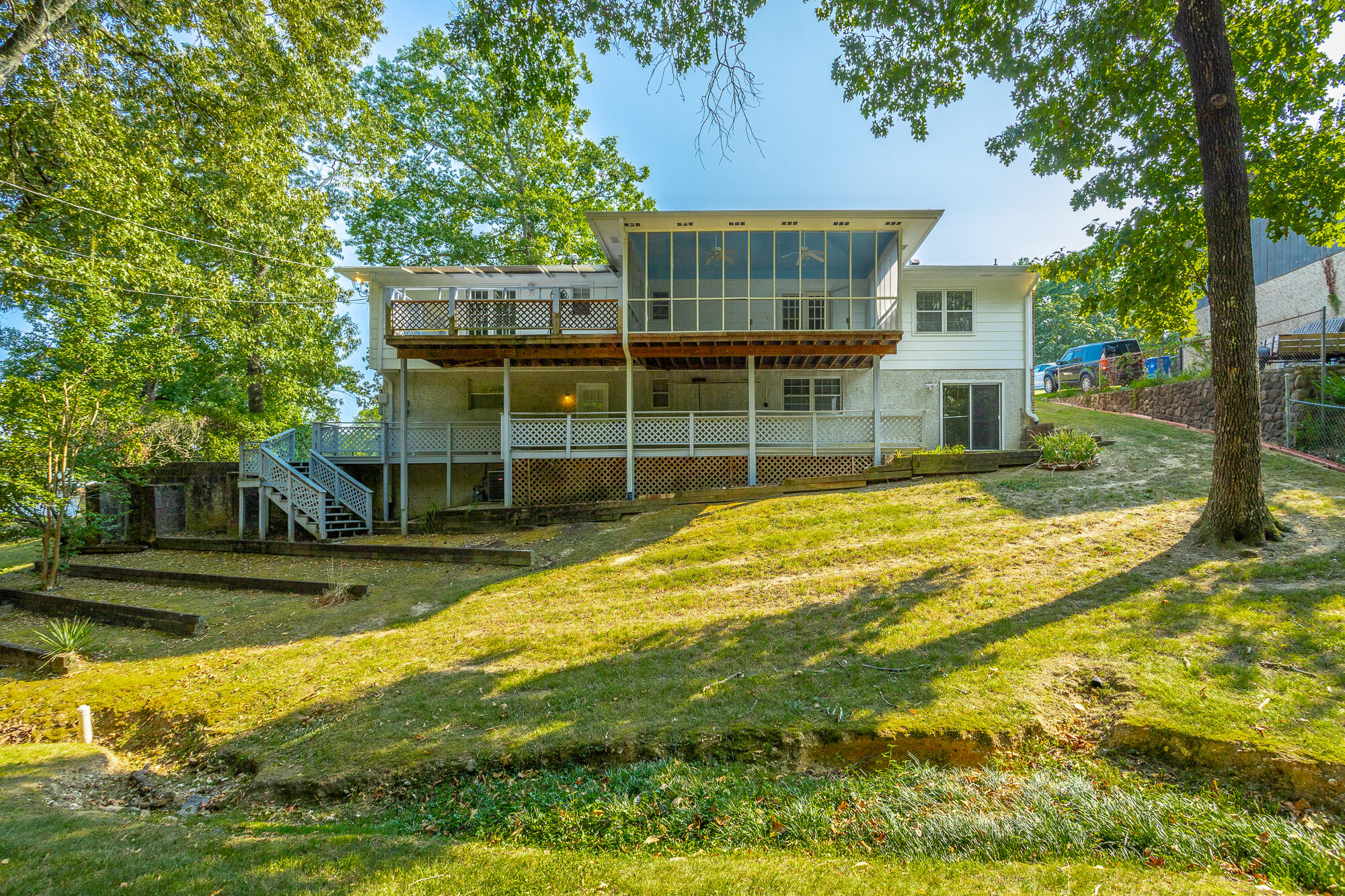 1411 Highcrest Drive