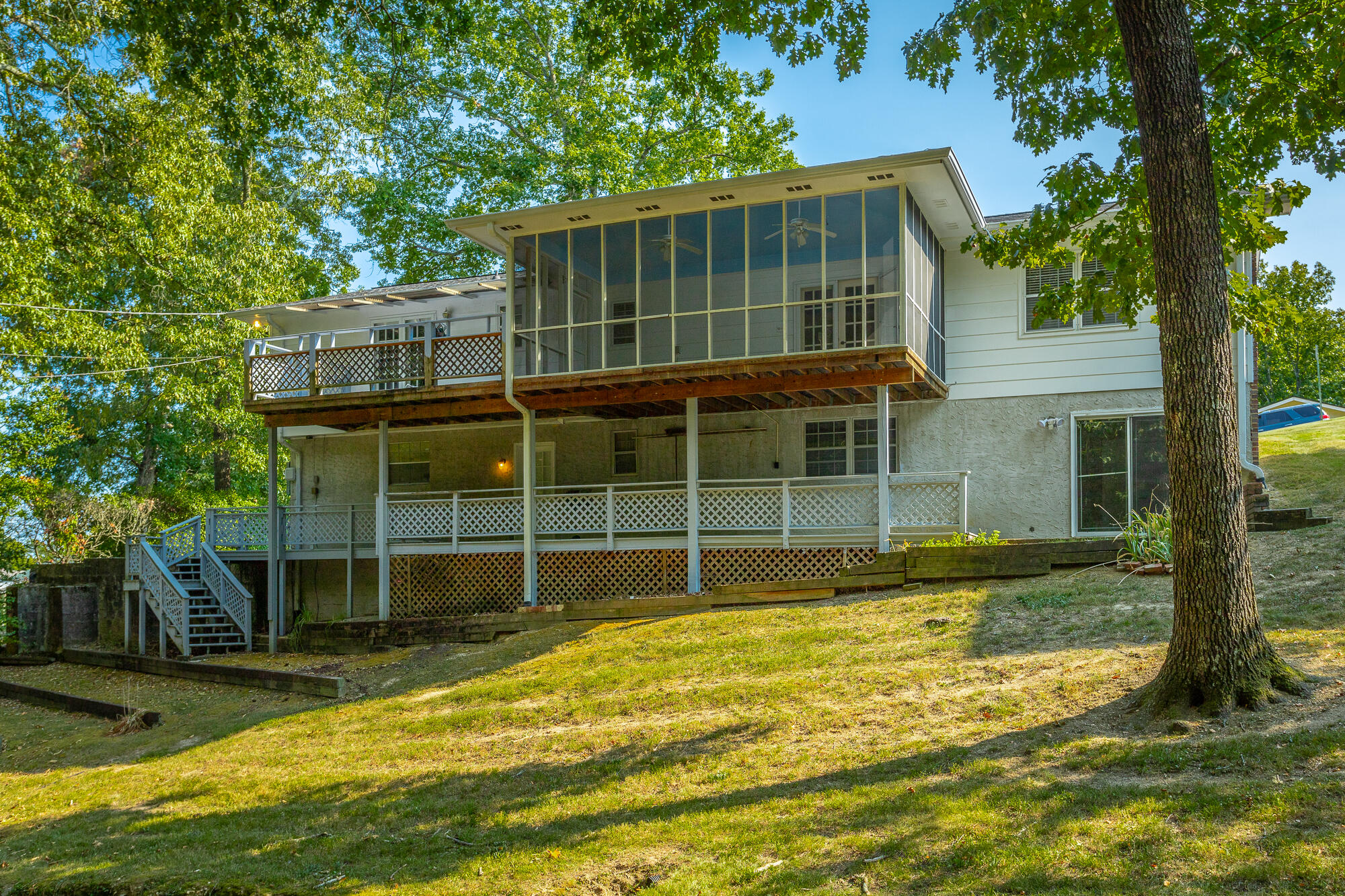 1411 Highcrest Drive