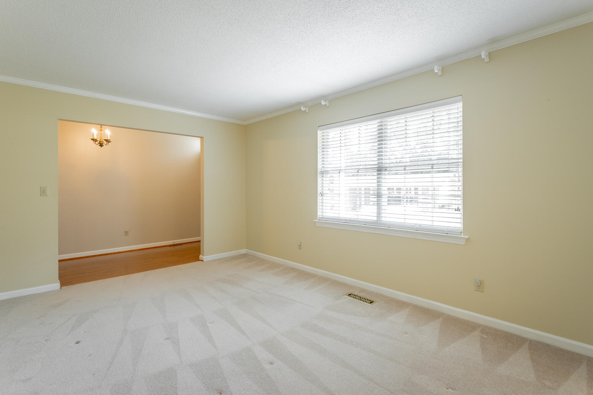 1411 Highcrest Drive
