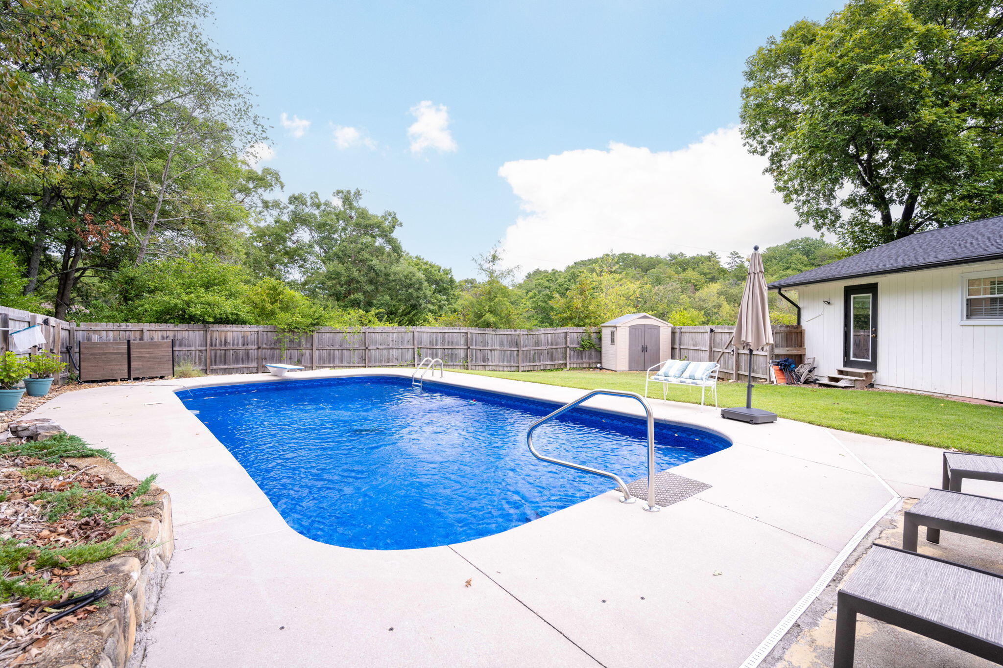 4525 E Ravenwood Drive
