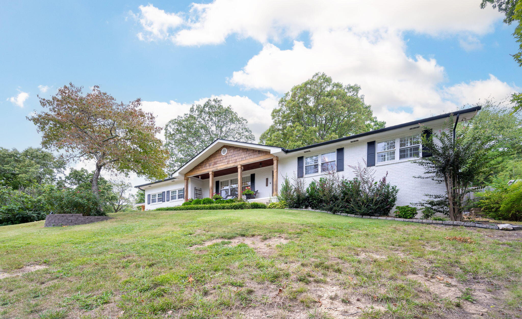 4525 E Ravenwood Drive