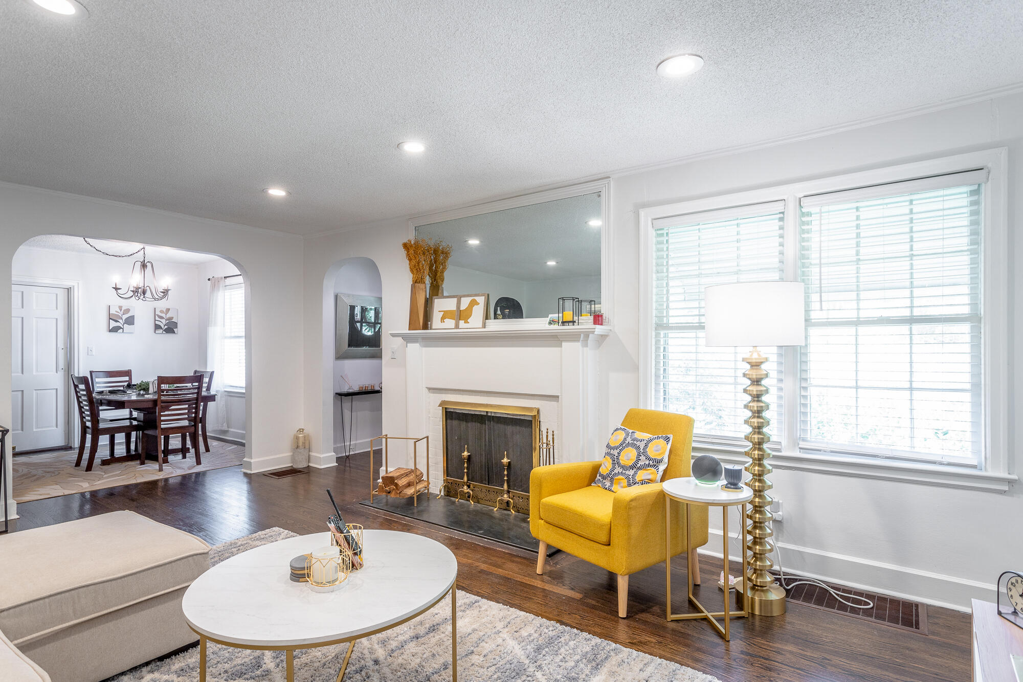 1316 Sharon Cir