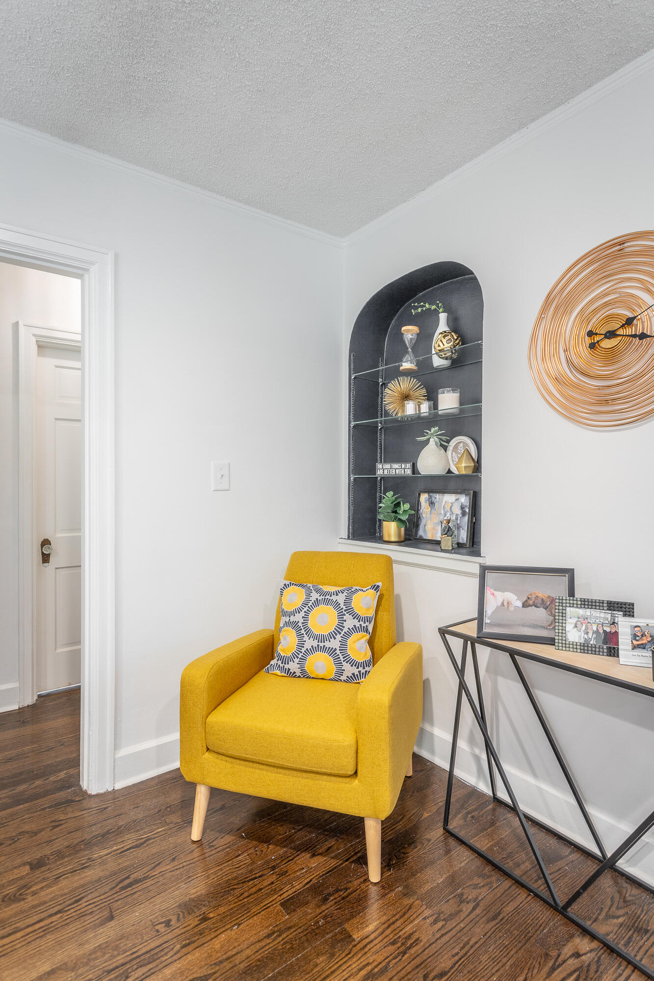 1316 Sharon Cir