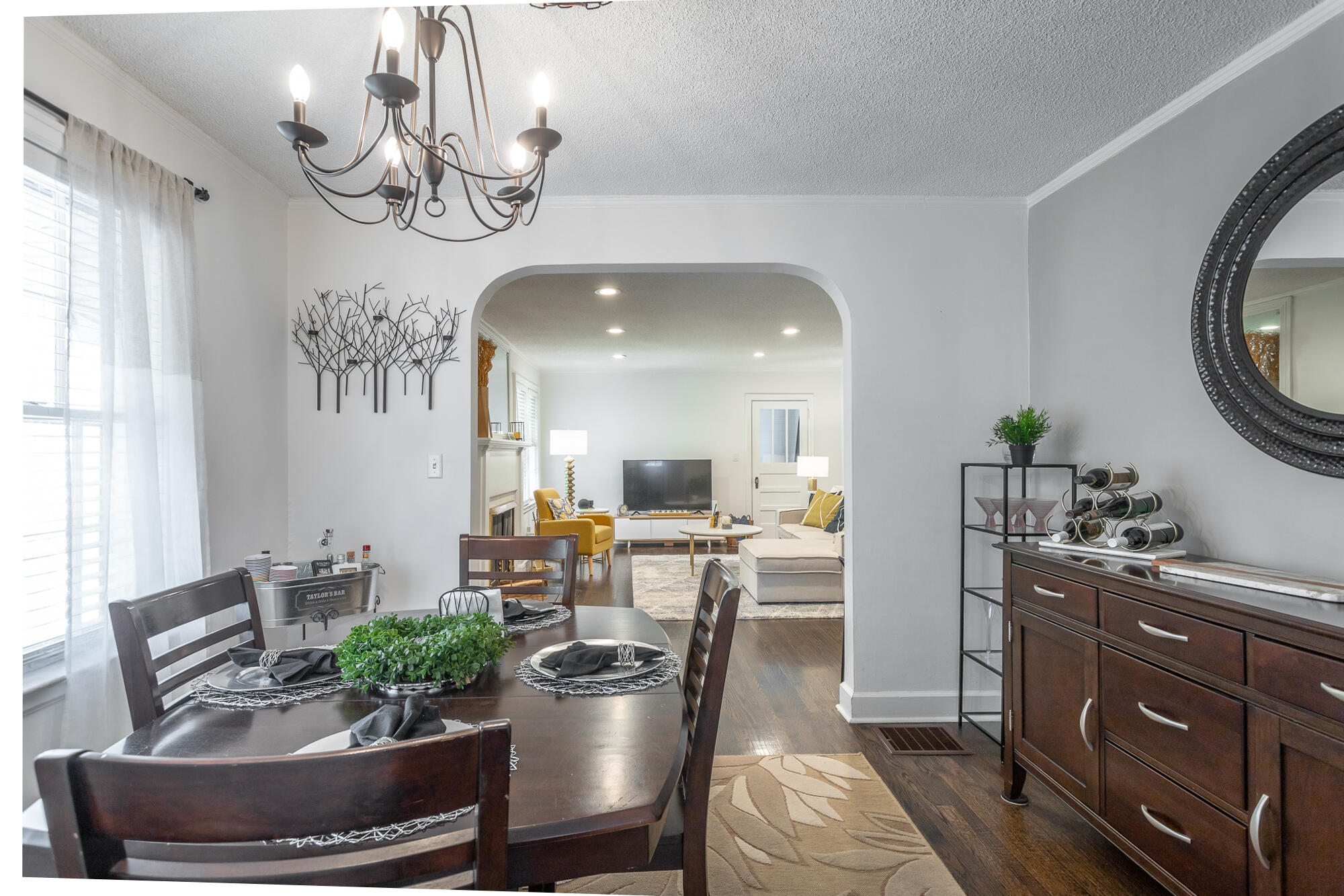 1316 Sharon Cir