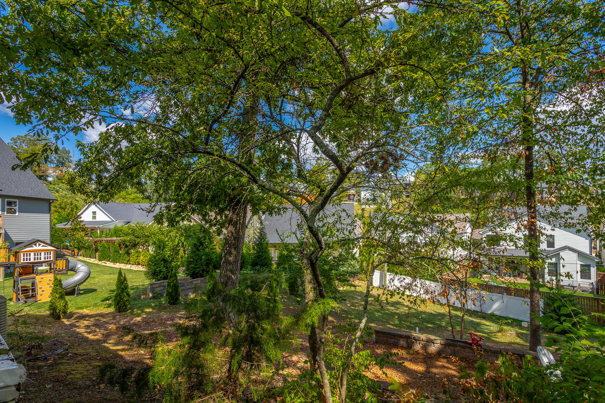 1316 Sharon Cir