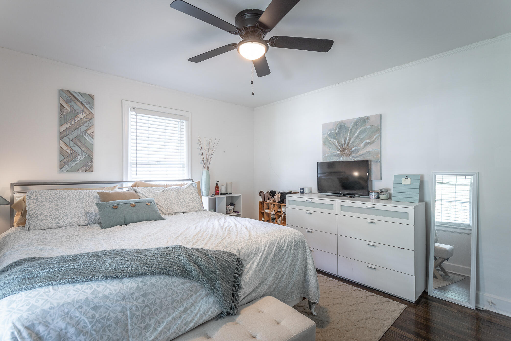 1316 Sharon Cir