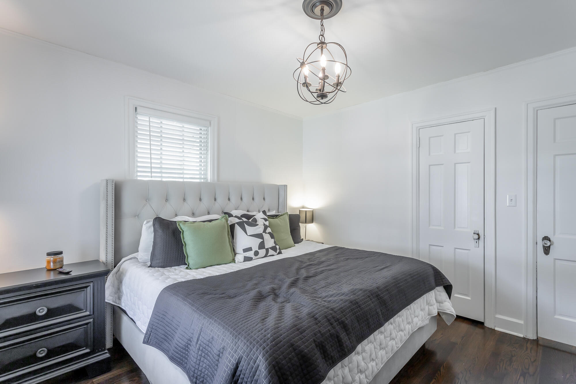 1316 Sharon Cir