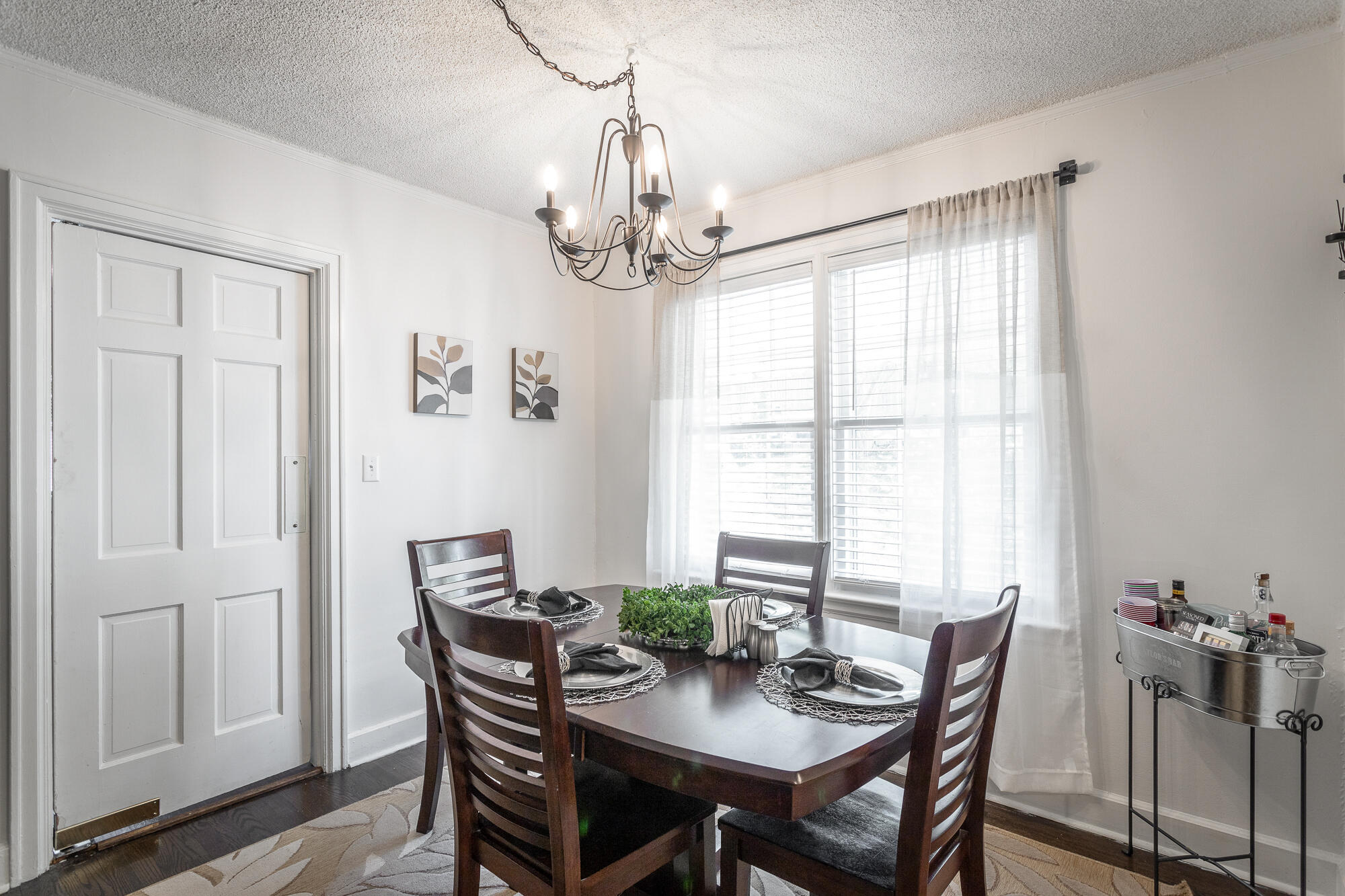 1316 Sharon Cir